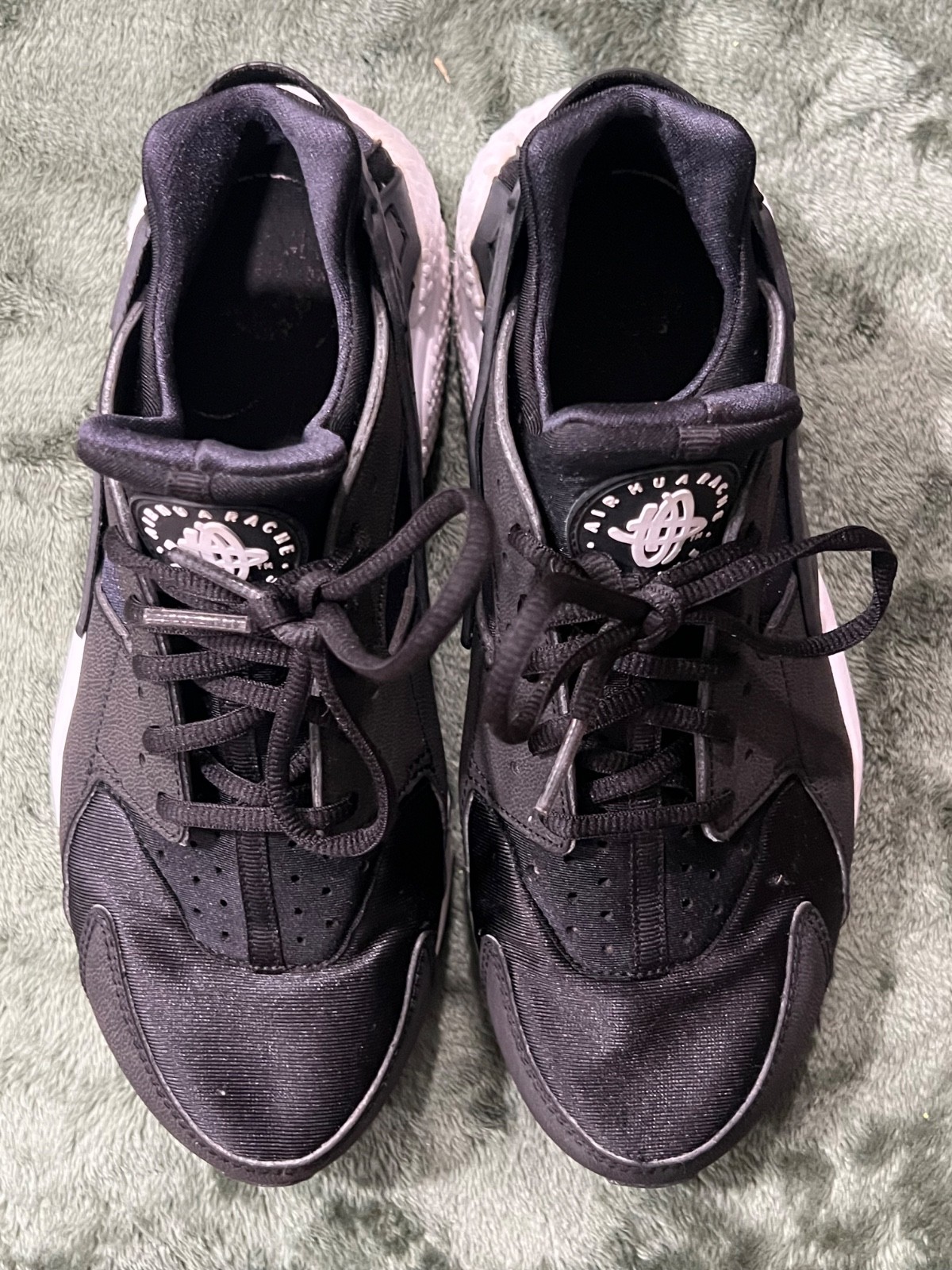 Size 10- Nike Air Huarache