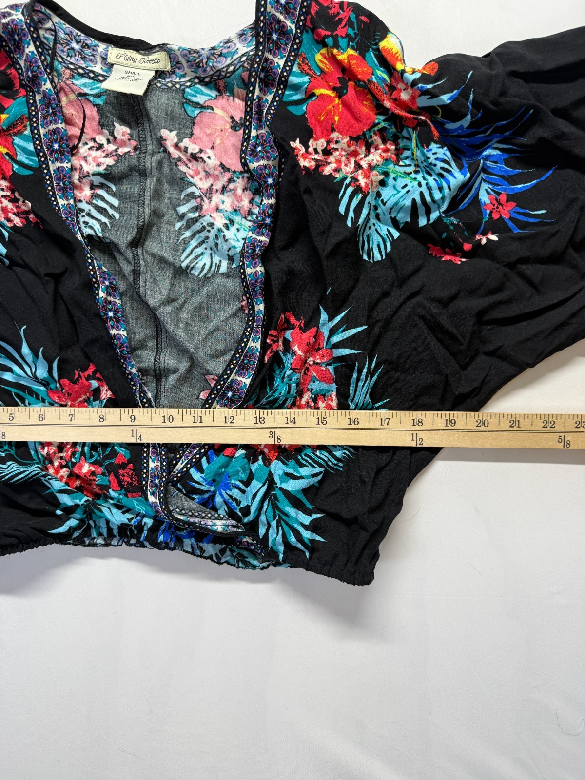 Flying Tomato Cropped Blouse Top Womens Small Black Multi Floral Print Rayon