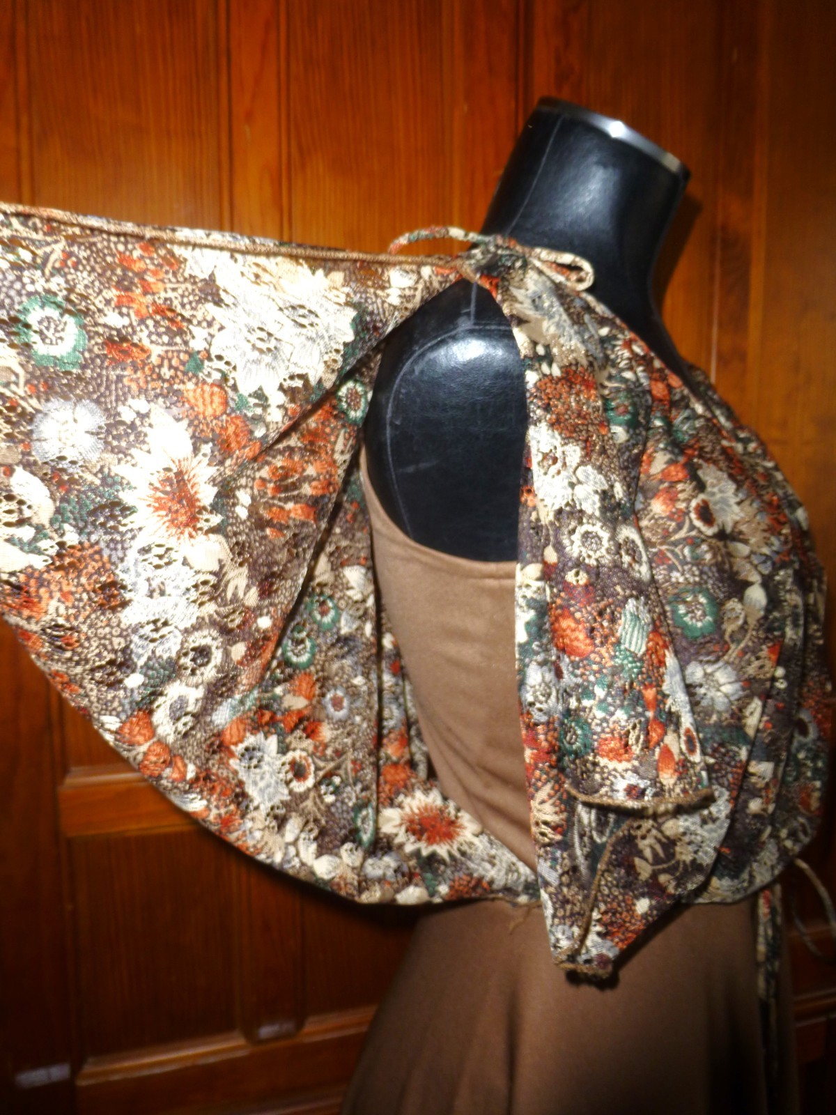 VTG 70’s Silky Jersey knit Caramel Brown Cape Lace boho Belted Fit Flare DRESS
