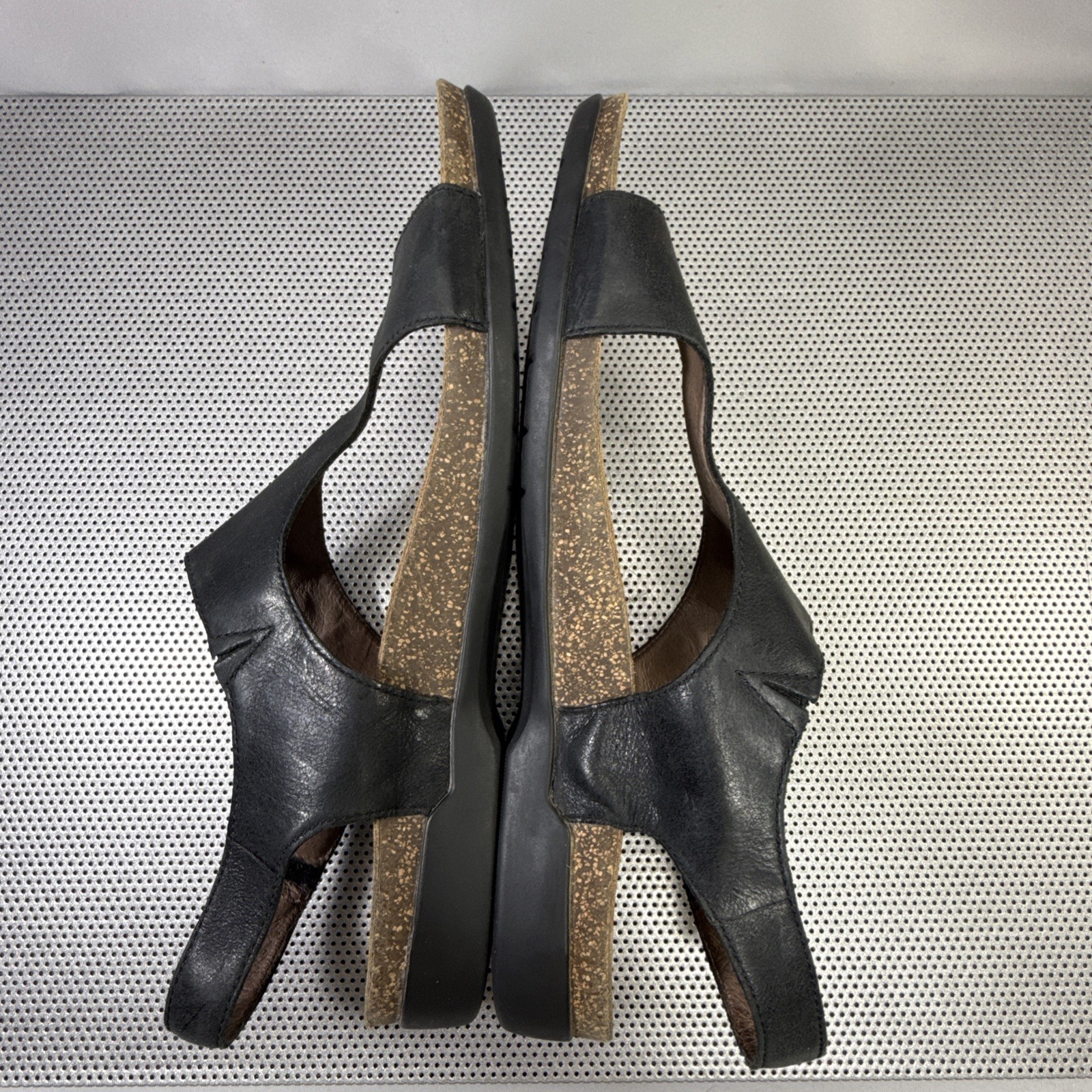 Dansko Reece Waxy Burnished Black Thong Sandal Size 42- Women’s 11.5-12