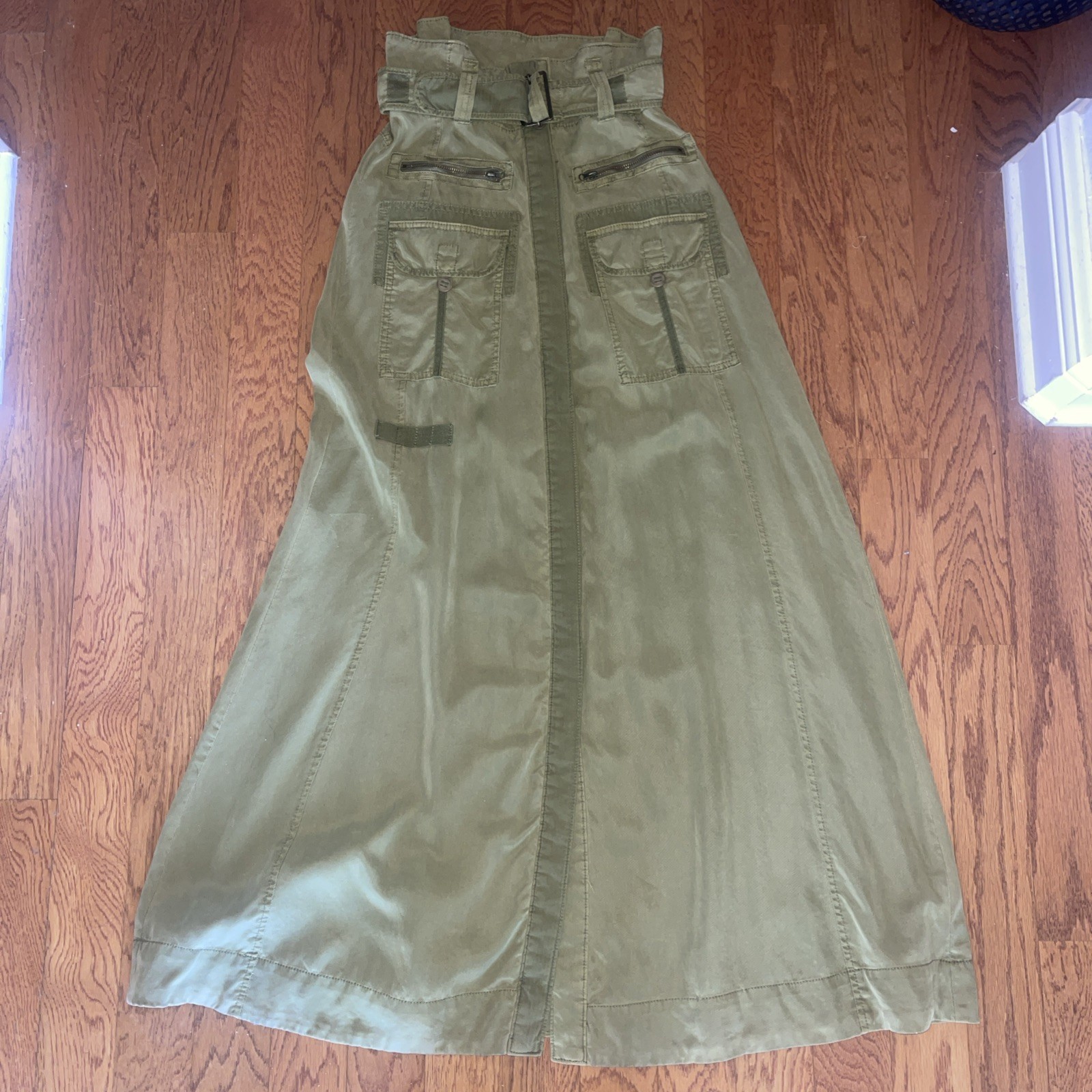 FREE PEOPLE The Feeling of Falling Beige Cargo Utility Skirt Womens Size Medium