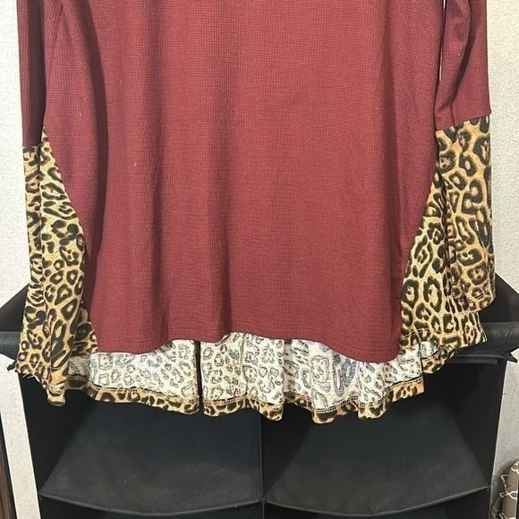 Grace+Emma Maroon & Leopard knitted L Slv, hi-low L