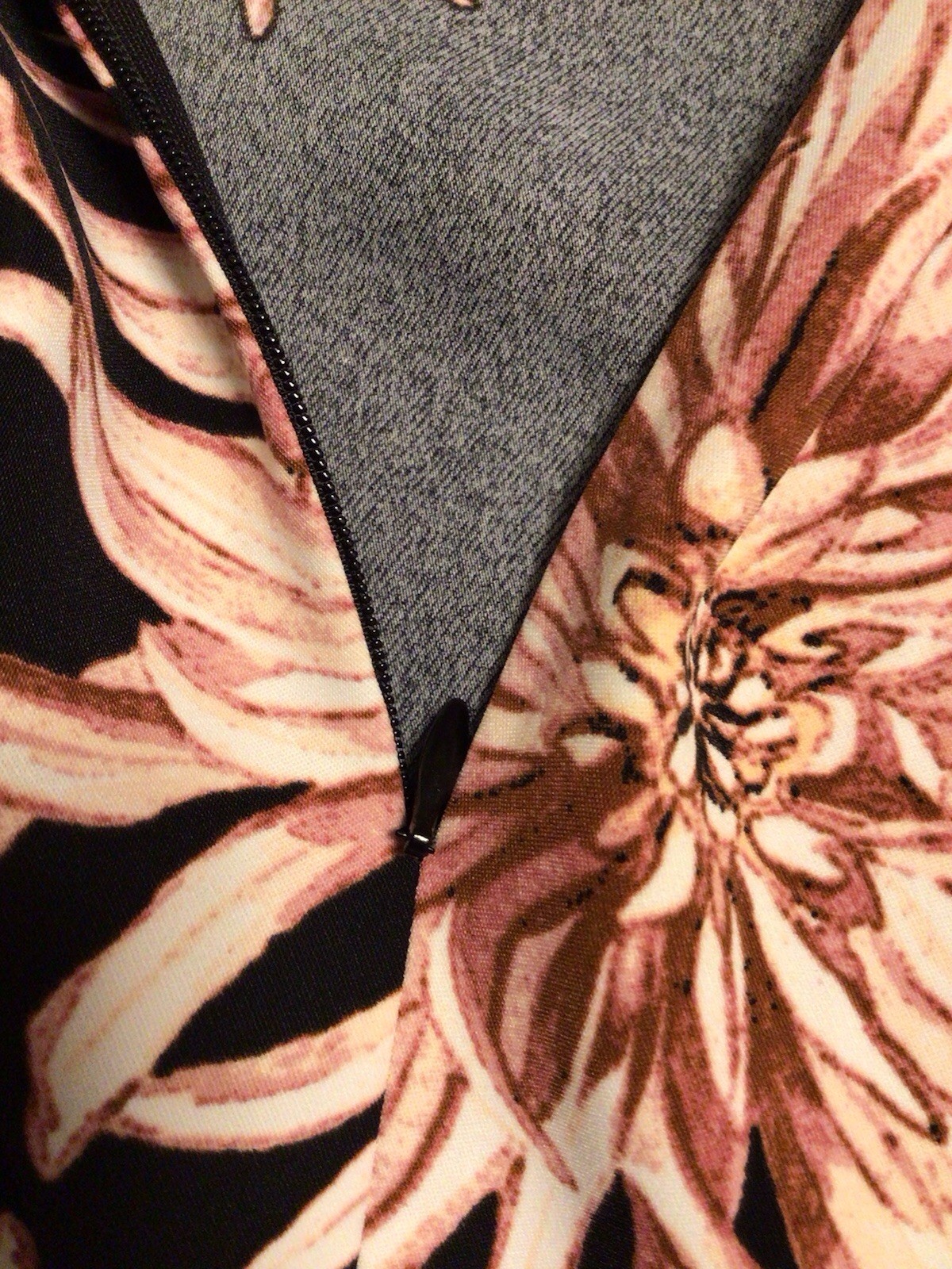 Ann Taylor Factory Women’s Sleeveless Dress Sz 2 NWT Black Floral Print