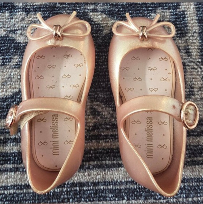 Mini Melissa Rose Gold Metallic Jelly Mary Jane, size Toddler 6