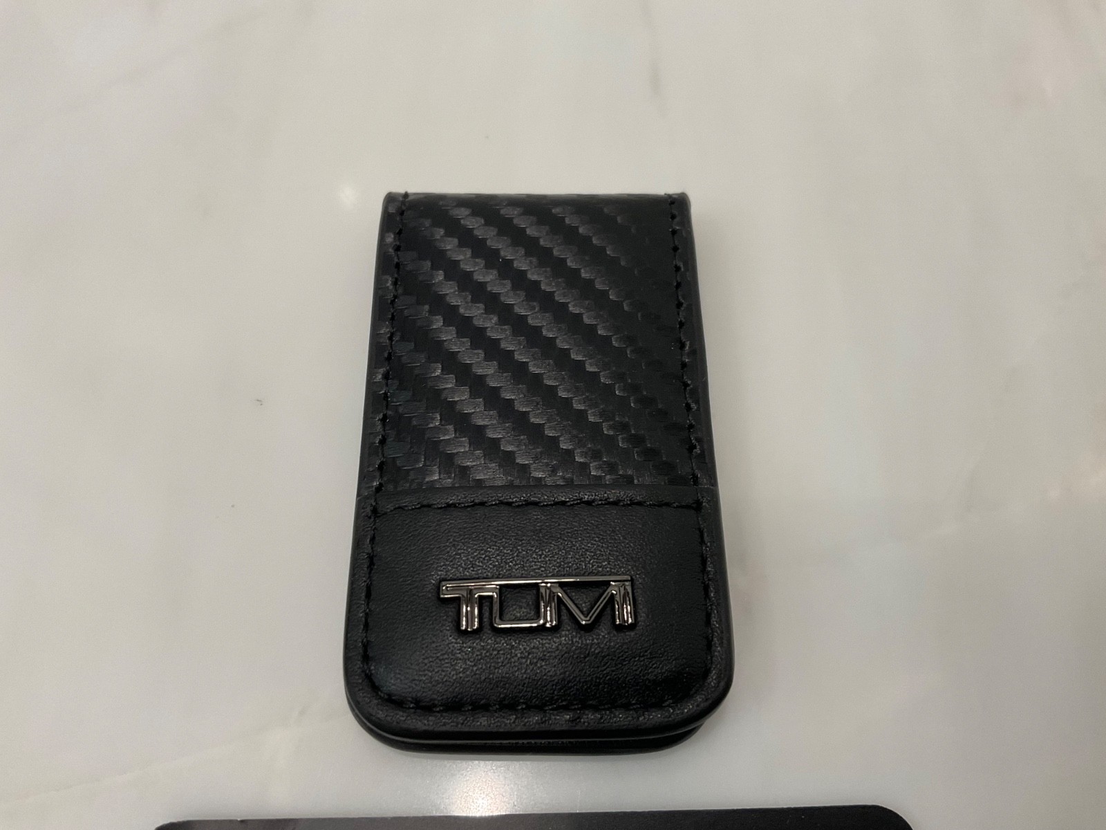 NEW Tumi Leather 2.75” x 1.6” MAGNETIC Money Clip – BLACK & CARBON FIBER