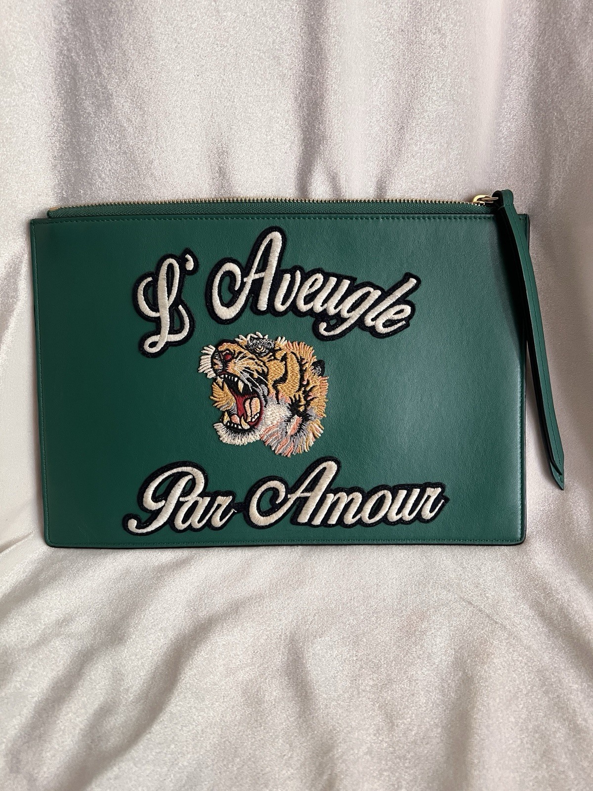 Auth Gucci GG Supreme L’Aveugle Par Amour’ Large Zip Pouch Bag