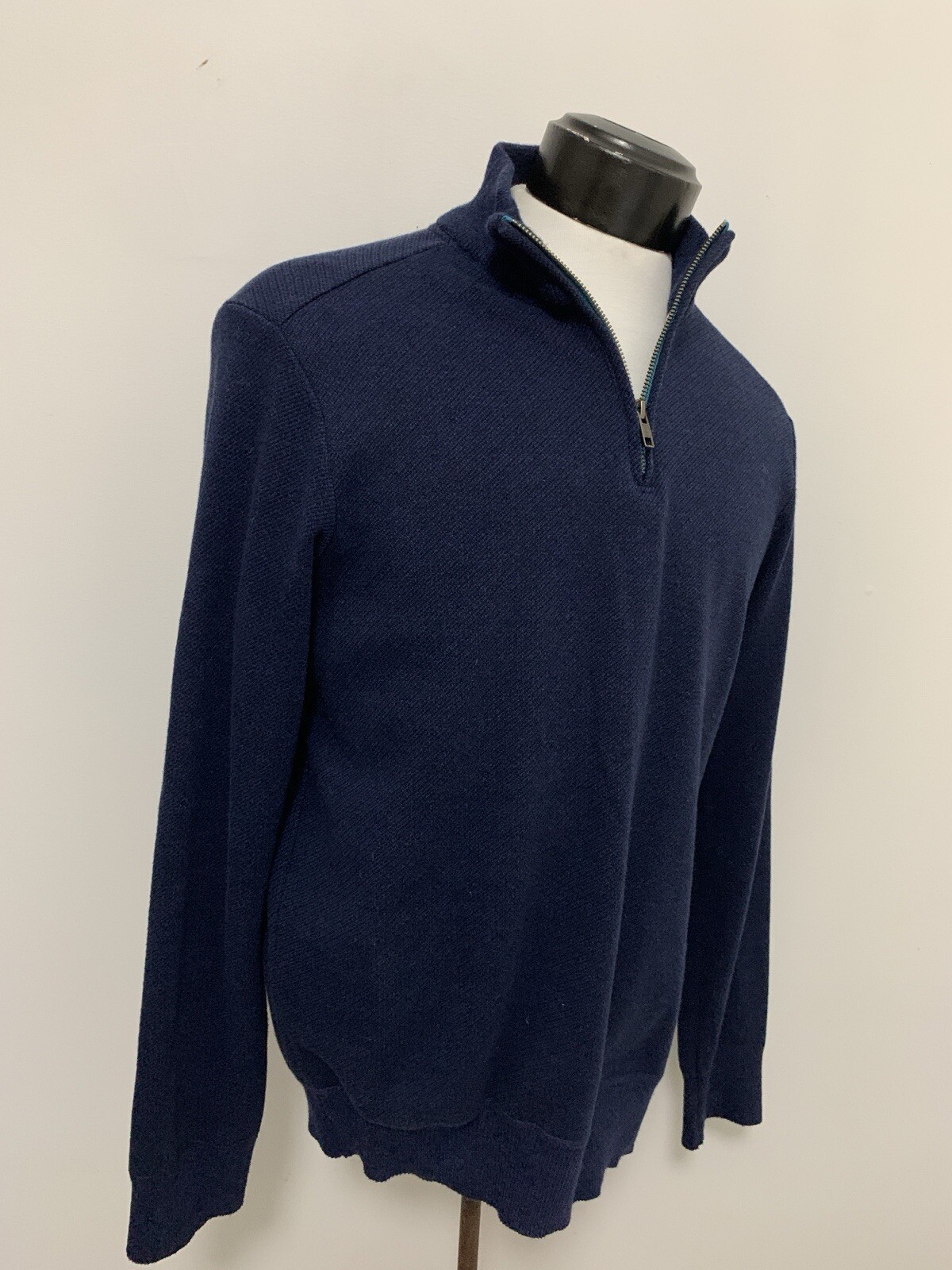 Robert Graham Zip-Collar Sweater – Size Medium Navy Cotton Blend EUC Classic