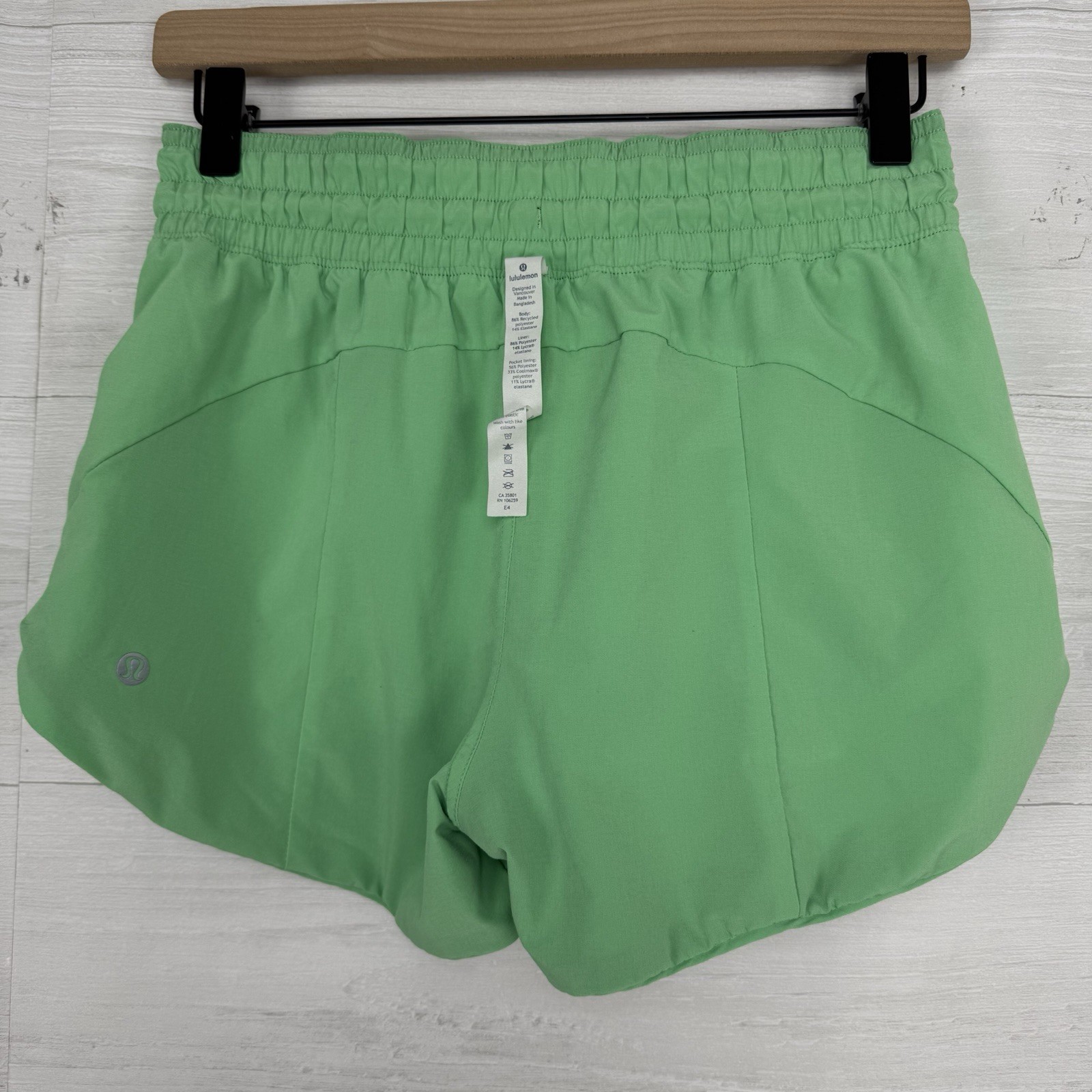 Lululemon Choose A Side Reversible Shorts Green Blue Camo Women’s Size 4 Rise 11