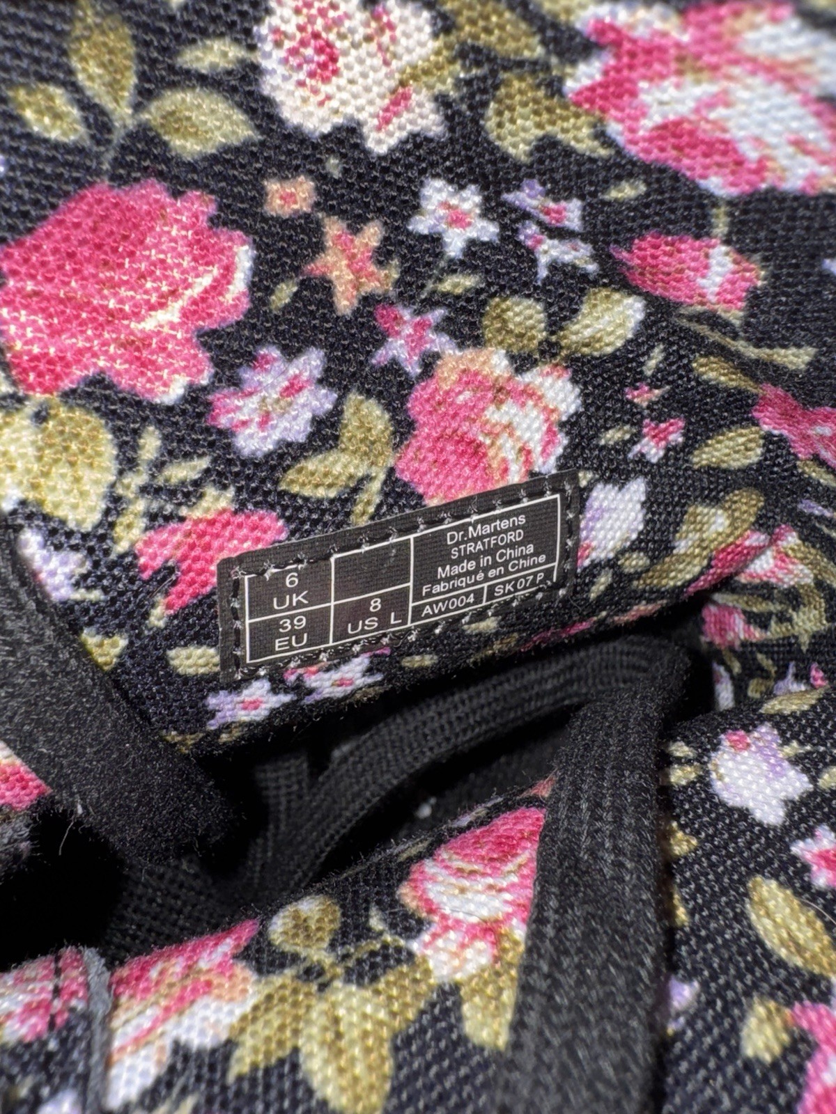 NWT DR. MARTENS Stratford Black Leather Floral Foldover Combat Boots Size 8
