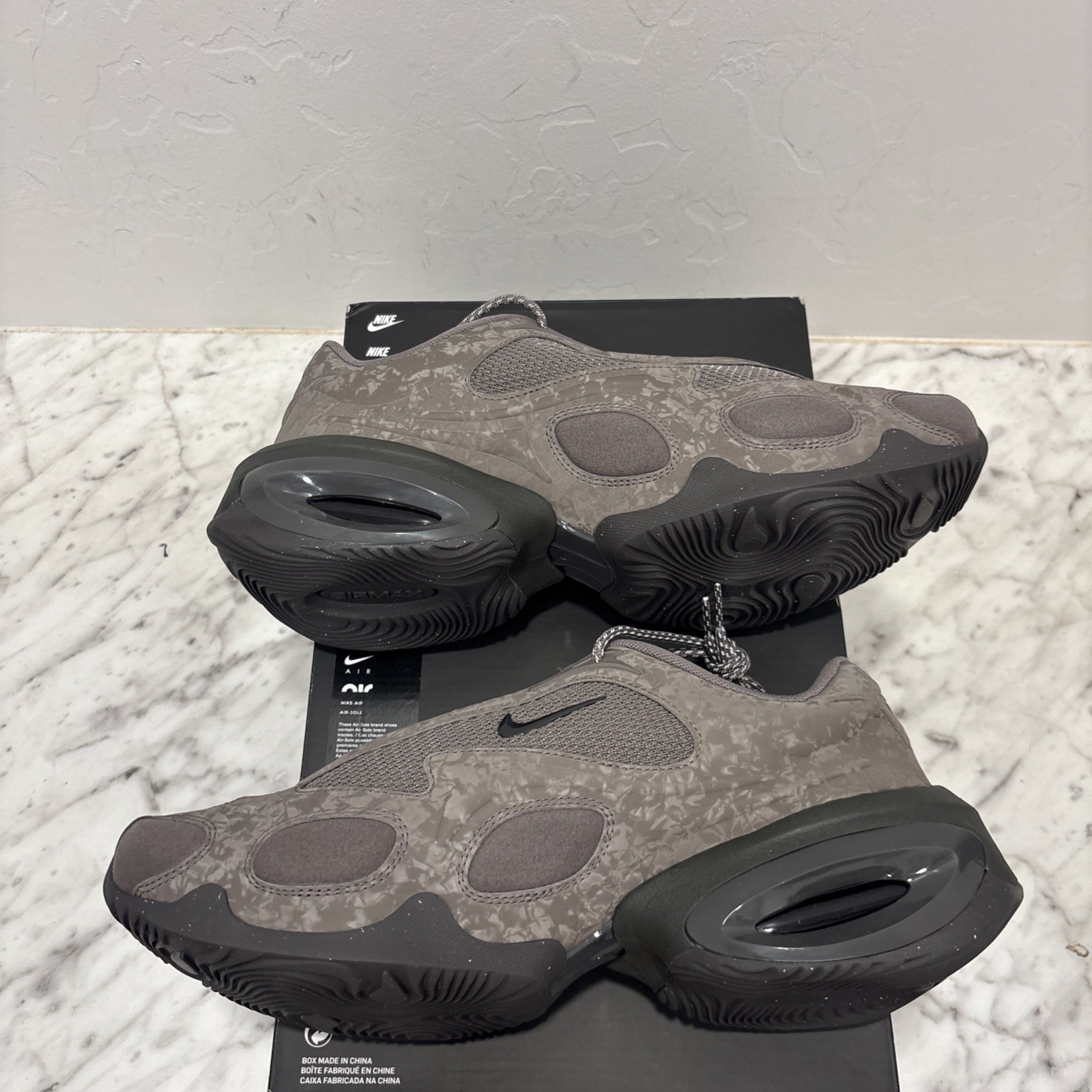 Nike Air Max Muse Cave Stone/Medium Ash Women Size 11.5 / Men’s 10 HV5758-289