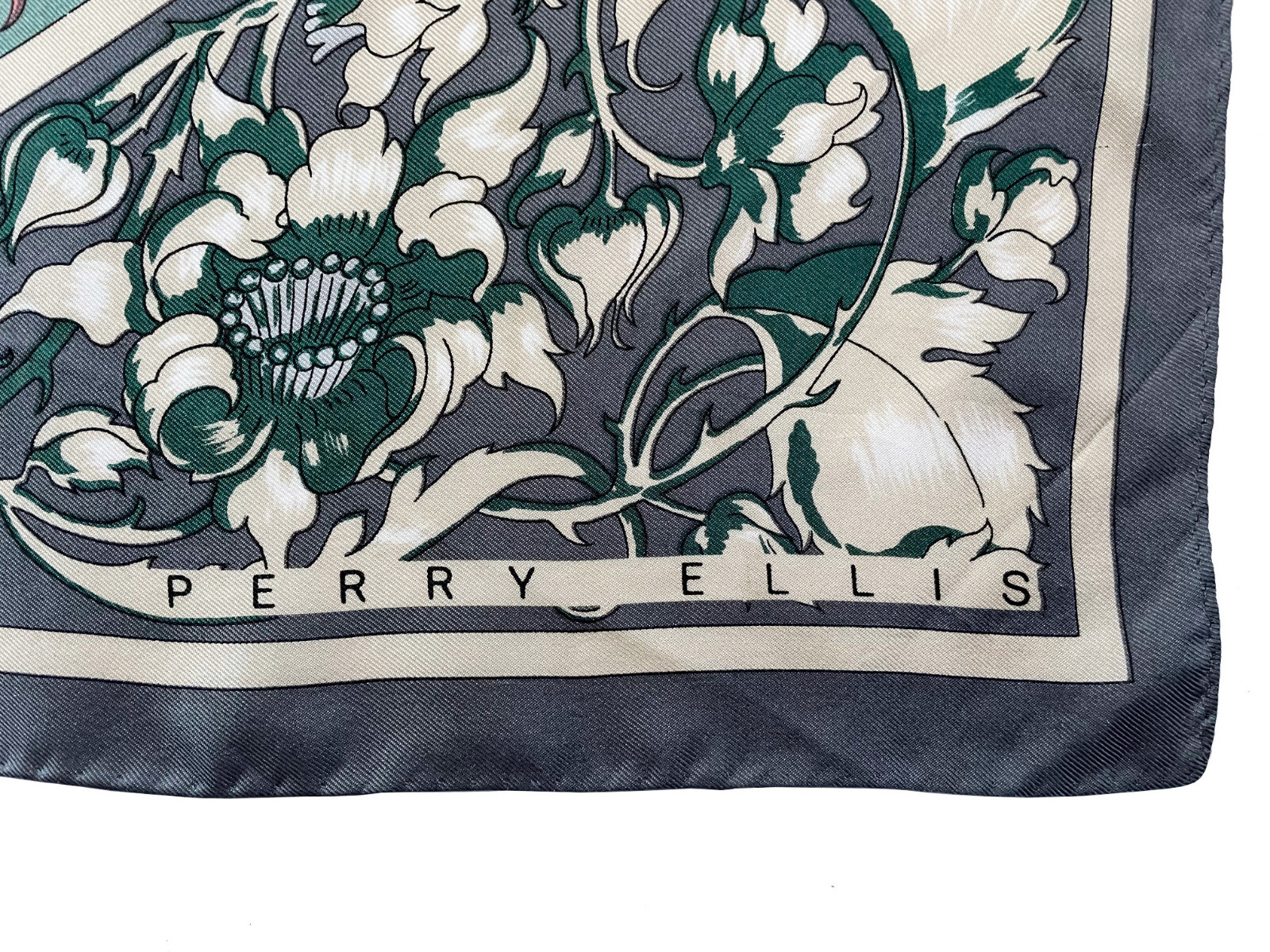 PERRY ELLIS Silk Scarf 35″Square Birds Red & Black Berries Bushes Vintage