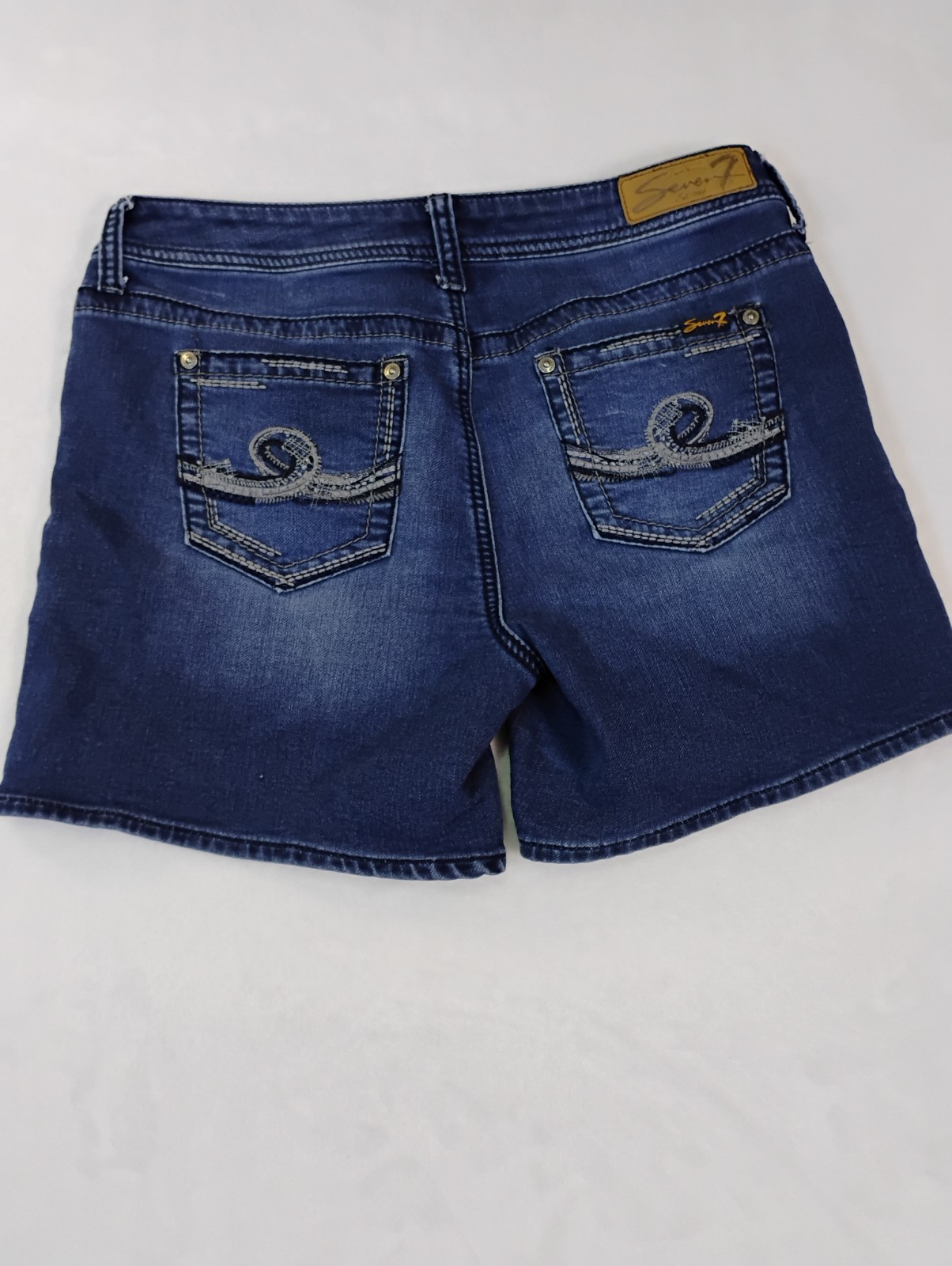 Seven7 Sunset Bermuda Shorts Size 10 Women Blue Stretch Distressed Raw Hem Denim