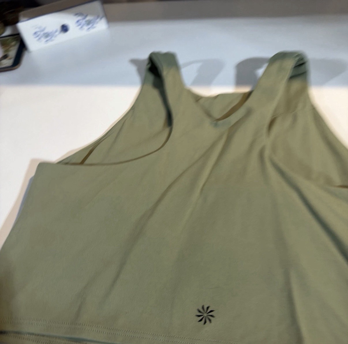Athleta Conscious Crop Bra Eucalyptus Olive Green Size Medium Removable Pads