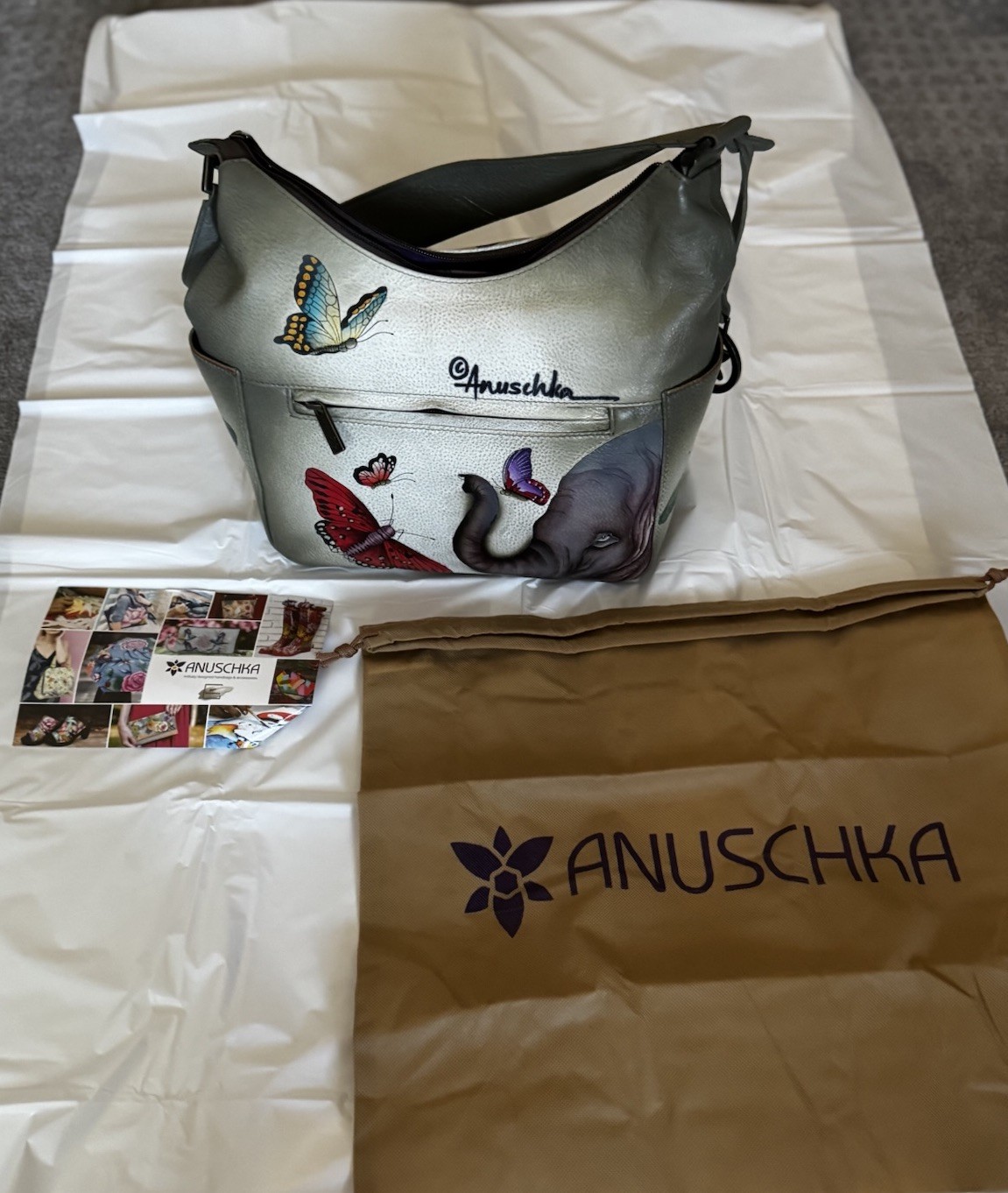 New With Dust bag Anuschka Hand Painted Gentle Giant Elephant Shoulder Bag