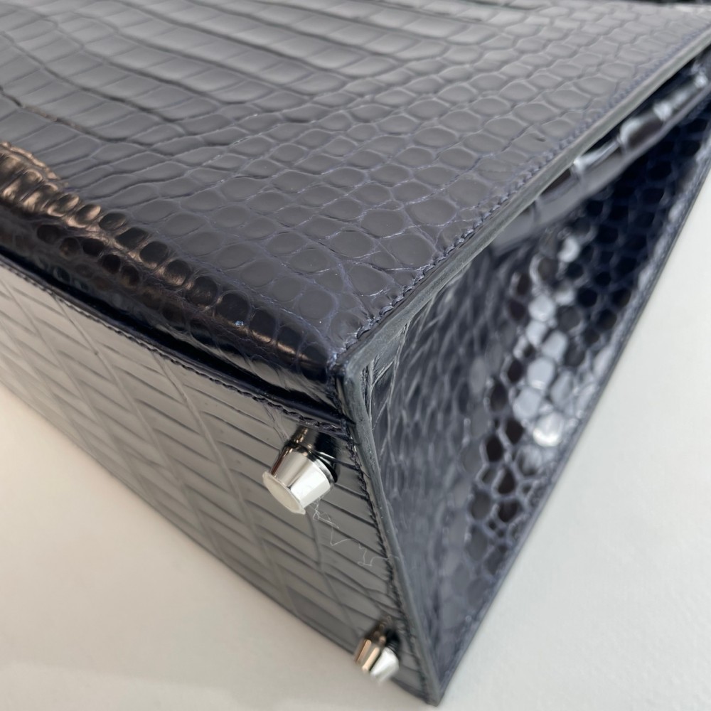 Hermes Kelly 35 in inverted V leather blue with silver hardware.