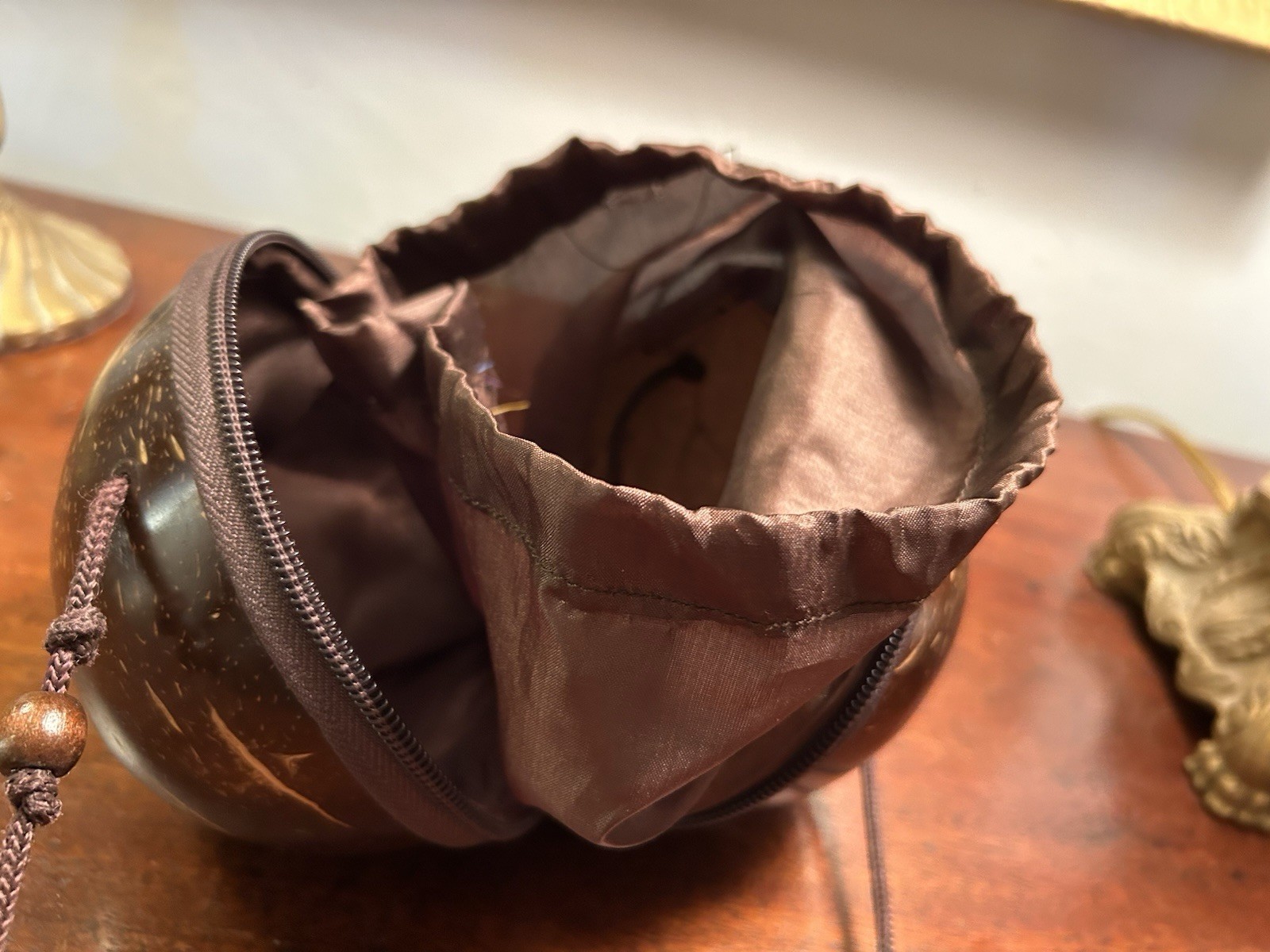 5″ Tropical Beach Purse~Coconut Shell Crossbody Shoulder Bag~Zip Around~BOHO