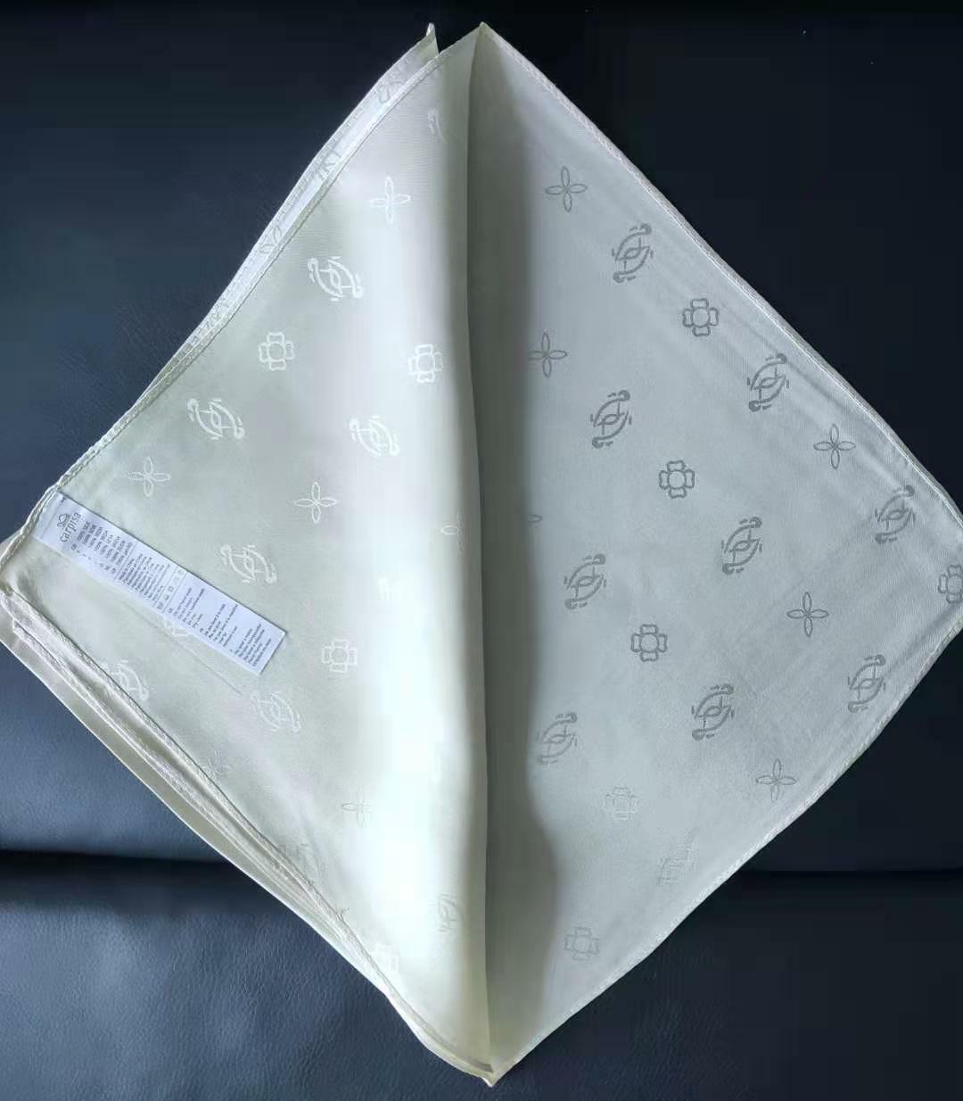 100% Mulberry Silk CARPISA Square Scarf/Bandana/Neckerchief 55x55cm