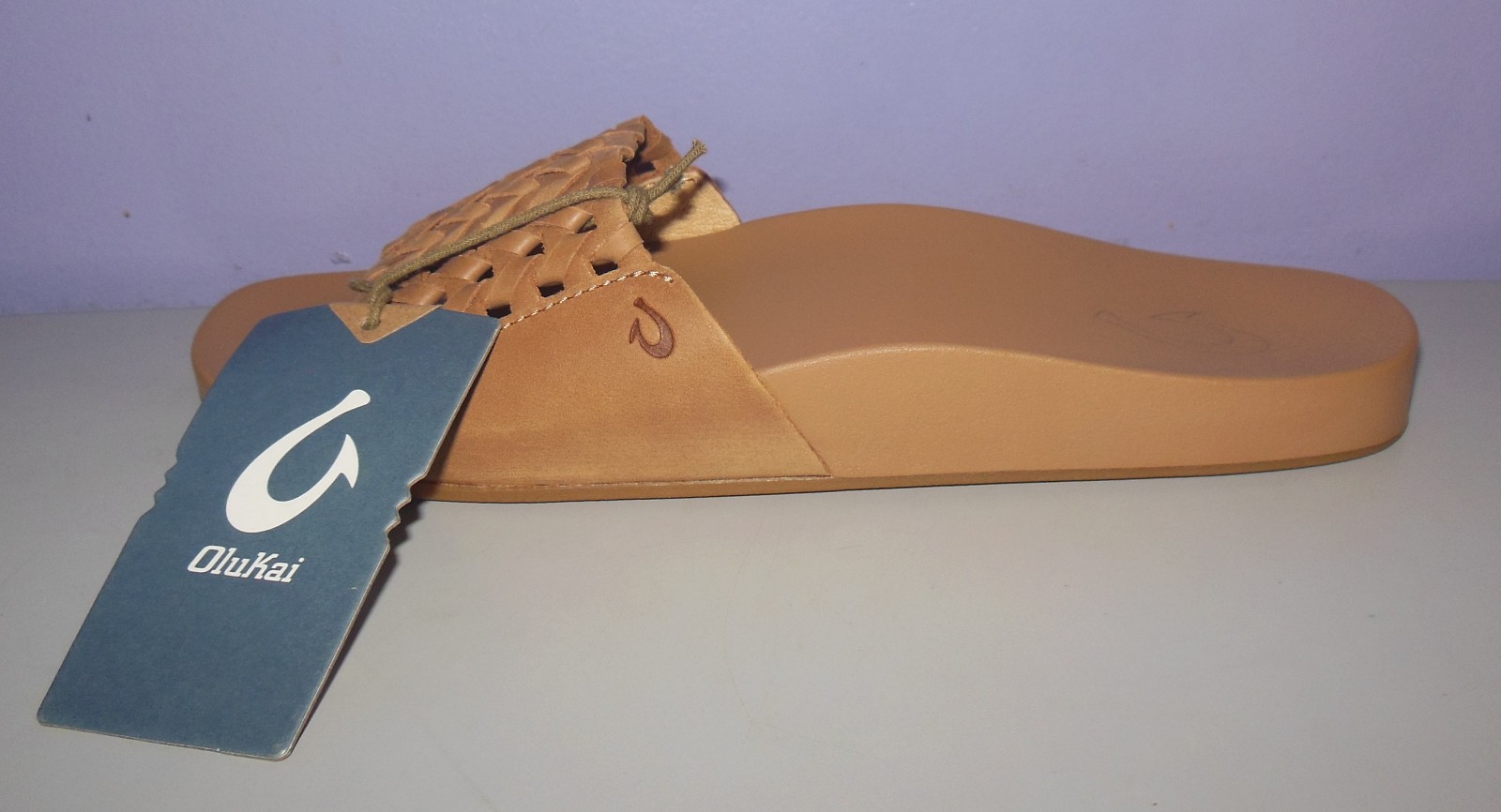 NEW Olukai Kamola Tan Leather Slide Sandals Woven Lauhala Design Women’s 10