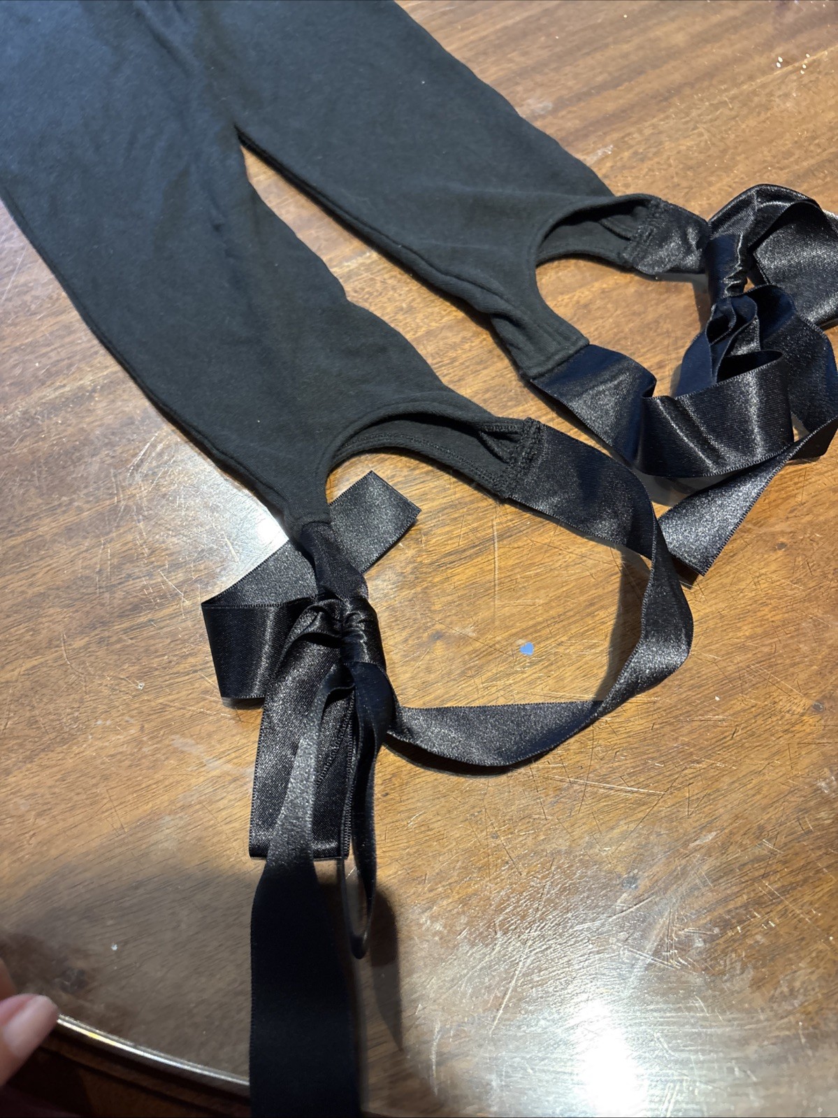 New With Tags SKIMS Cloud Stirrup Pant Onyx Black Ribbon Tie Leggings XS