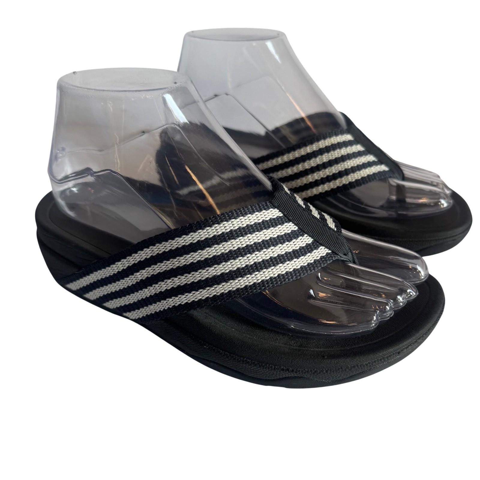 FitFlop Microwobbleboard Striped Thong Sandal Black White Women Platform Slides