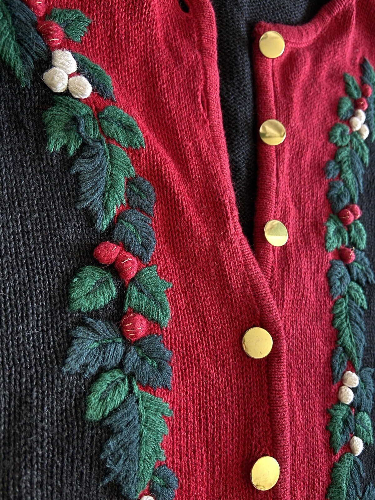 VTG Dress Barn M Christmas Cardigan Red Black Holly Berry Ugly Holiday Sweater