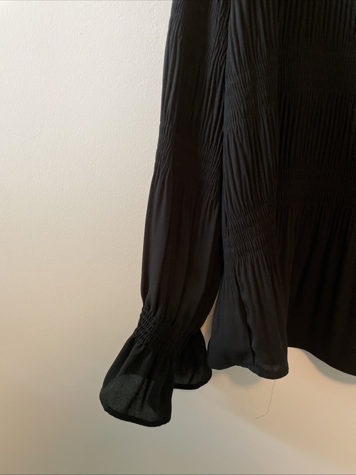 Adrianna Papell Medium Black Pleated Mock Neck Blouse Ruffle Sleeve Top