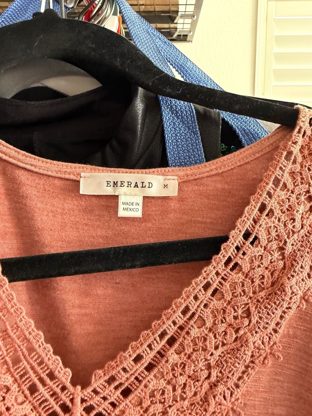 Emerald Brownish-Orange Lace V-Neck Sleeveless Tank Top
