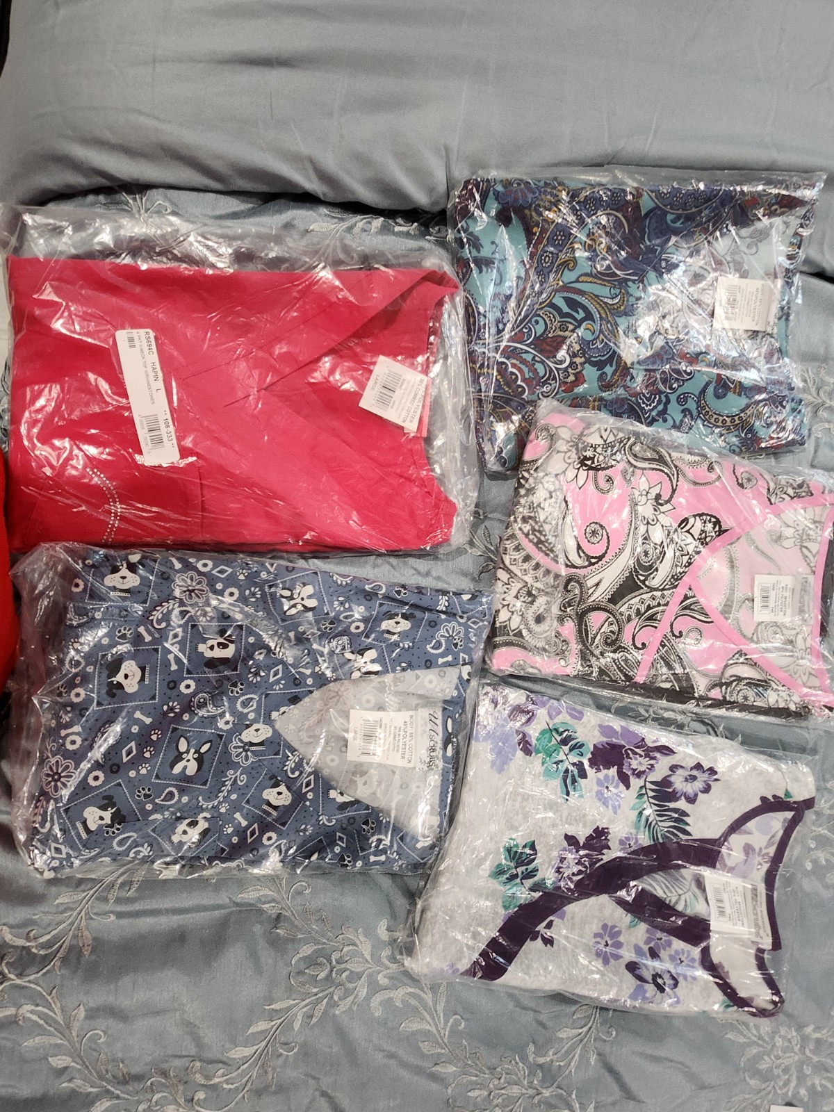 UA SCRUBS. Scrub Tops X 5. Brand New. Size Large