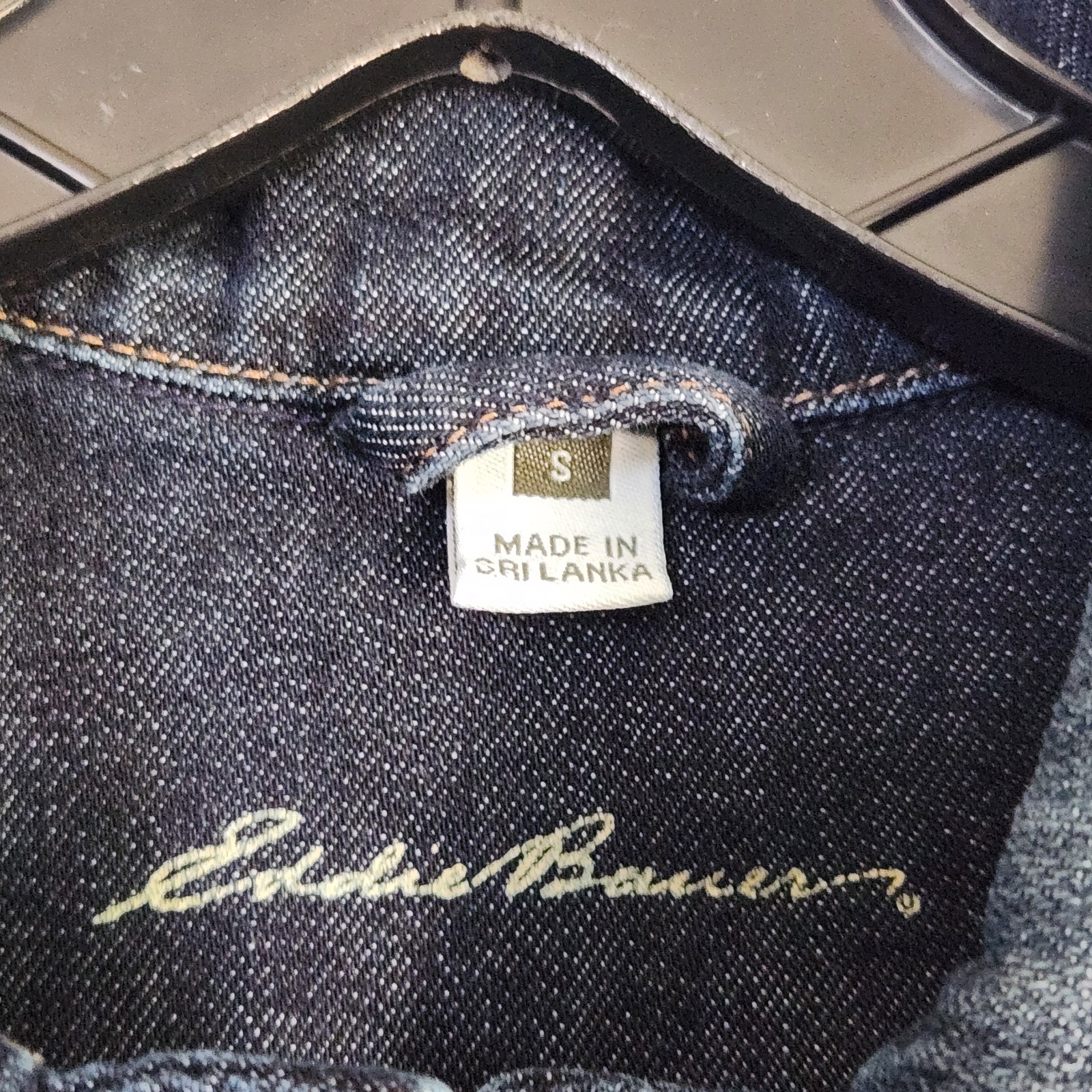 Eddie Bauer Women’s Denim Jean Jacket Size S Blue Stretch Trucker Button Front