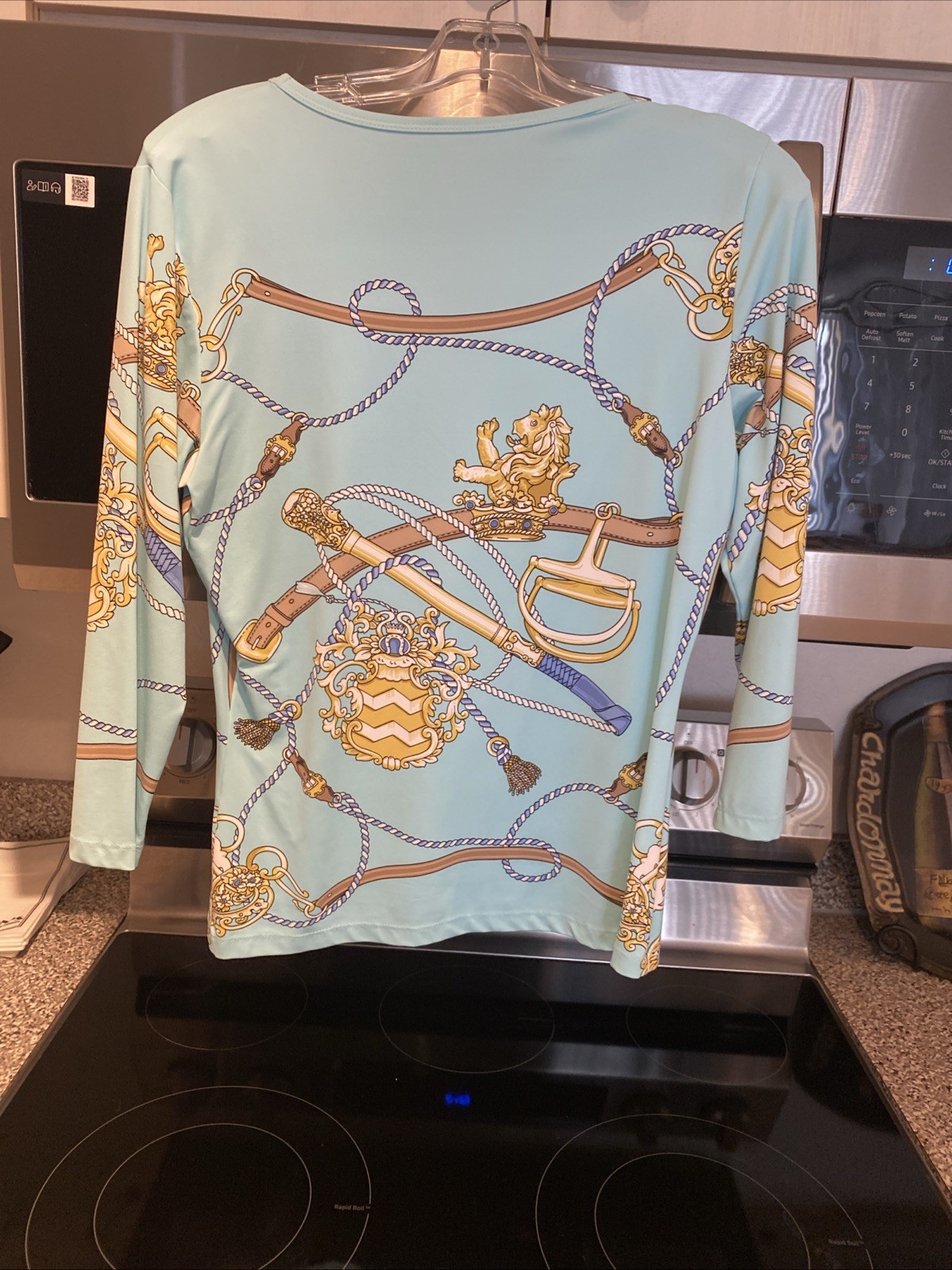 J McLaughlin Top Size Medium Crewneck Quarter Sleeve Rope Chain Print Equestrian