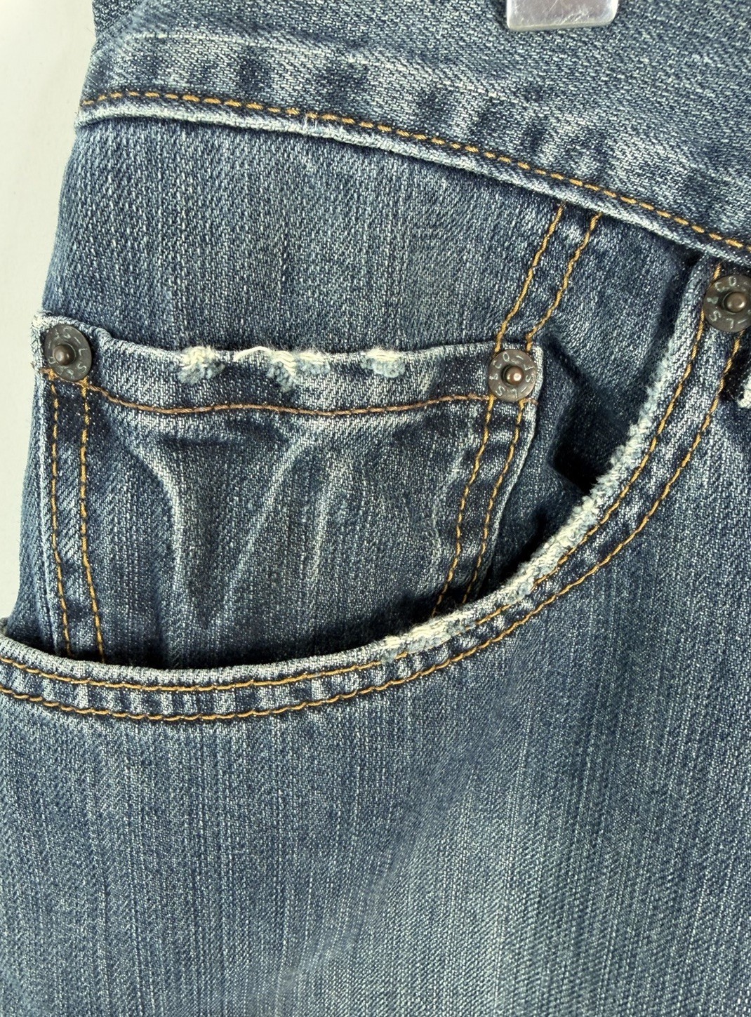 Levi’s 559 Jeans Mens 36 x30 Blue Medium Wash Straight Leg Relaxed Fit Denim