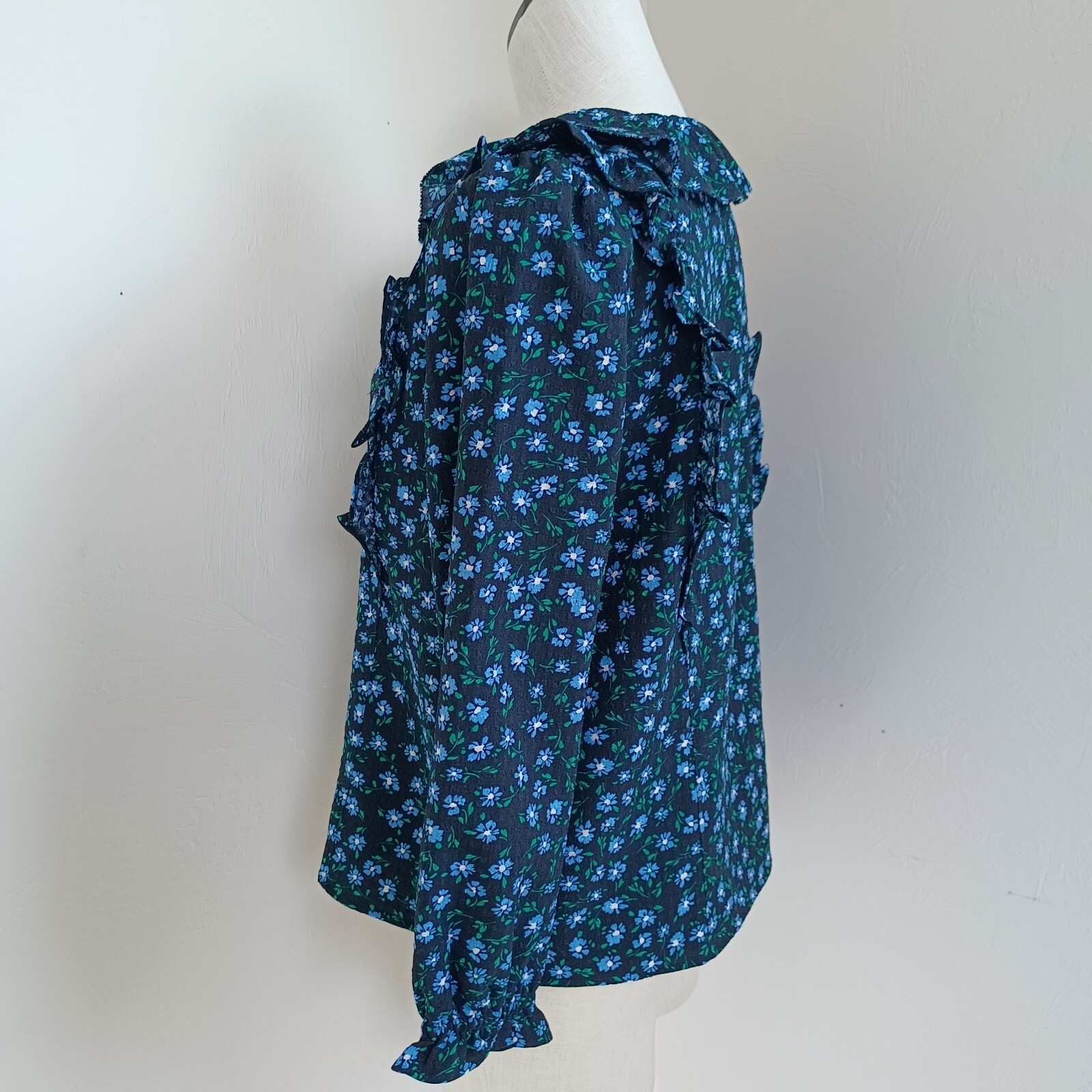 Loft Blouse Womens Petite Med Black Blue Ditsy Floral Ruffle Cottagcore Romantic
