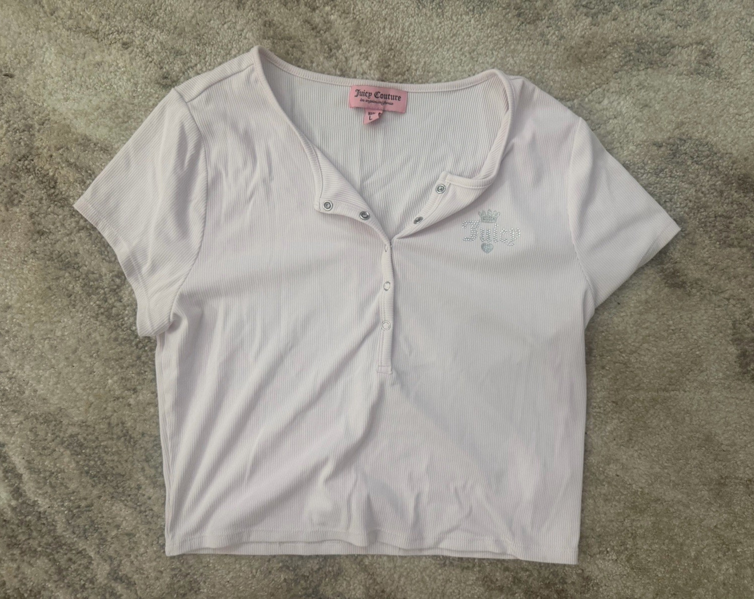 Juicy Couture Women’s Pink Ribbed Knit Henley Snap Front Rhinestone Logo Tee L