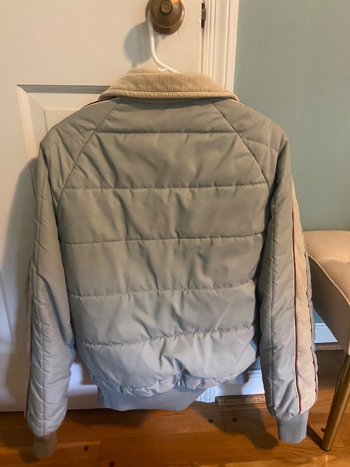 Campusport 80s Vintage Puffer Jacket. Size Medium, Corduroy detailing