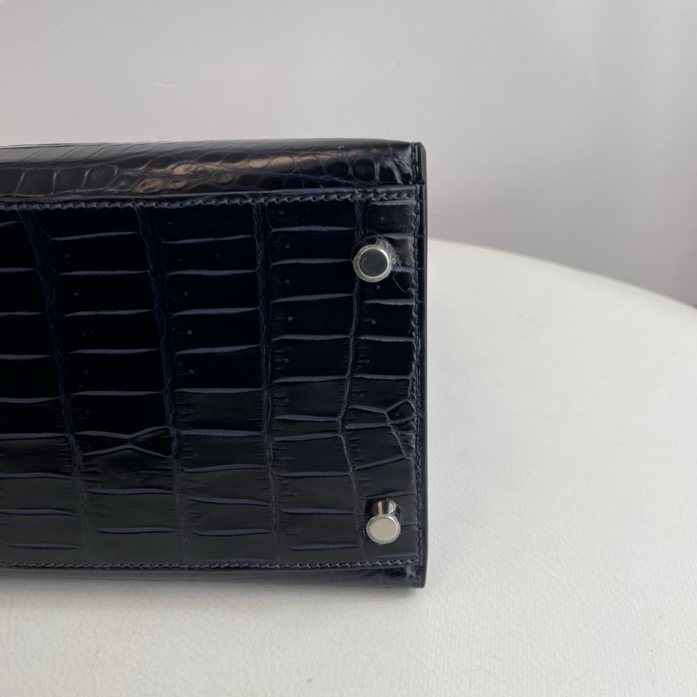 Hermes Kelly 35 in inverted V leather blue with silver hardware.