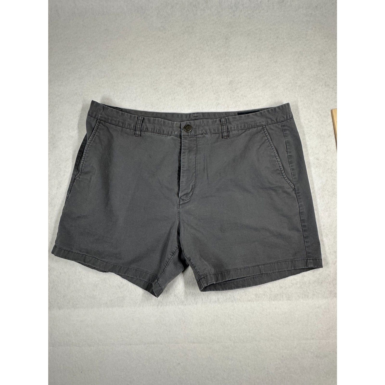 Bonobos, Men’s Shorts Size 40, Gray, 5″ Inseam, see pictures for wear
