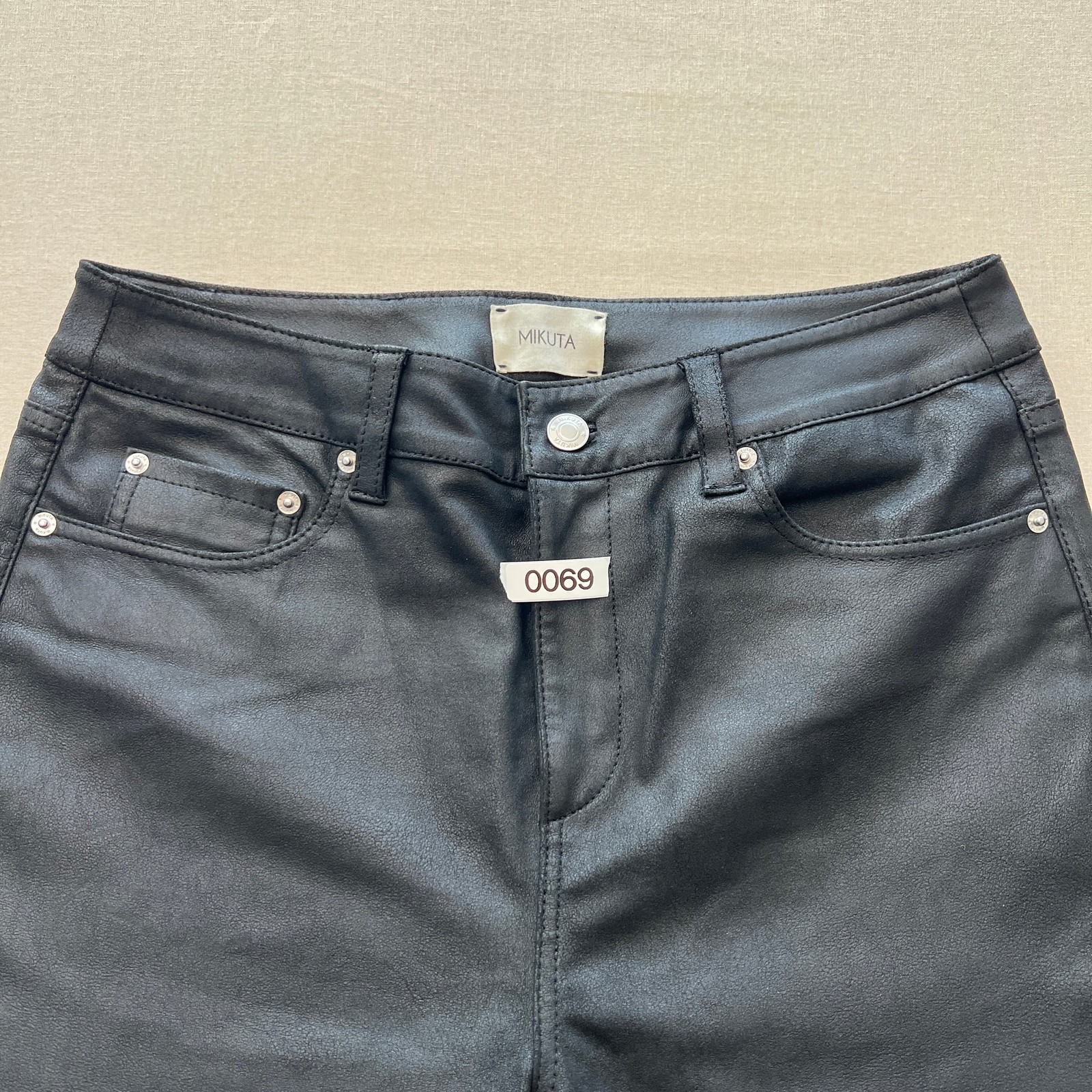 MIKUTA Womens 100% Sheep Stretch Leather Pants Size 26 Black Straight Leg
