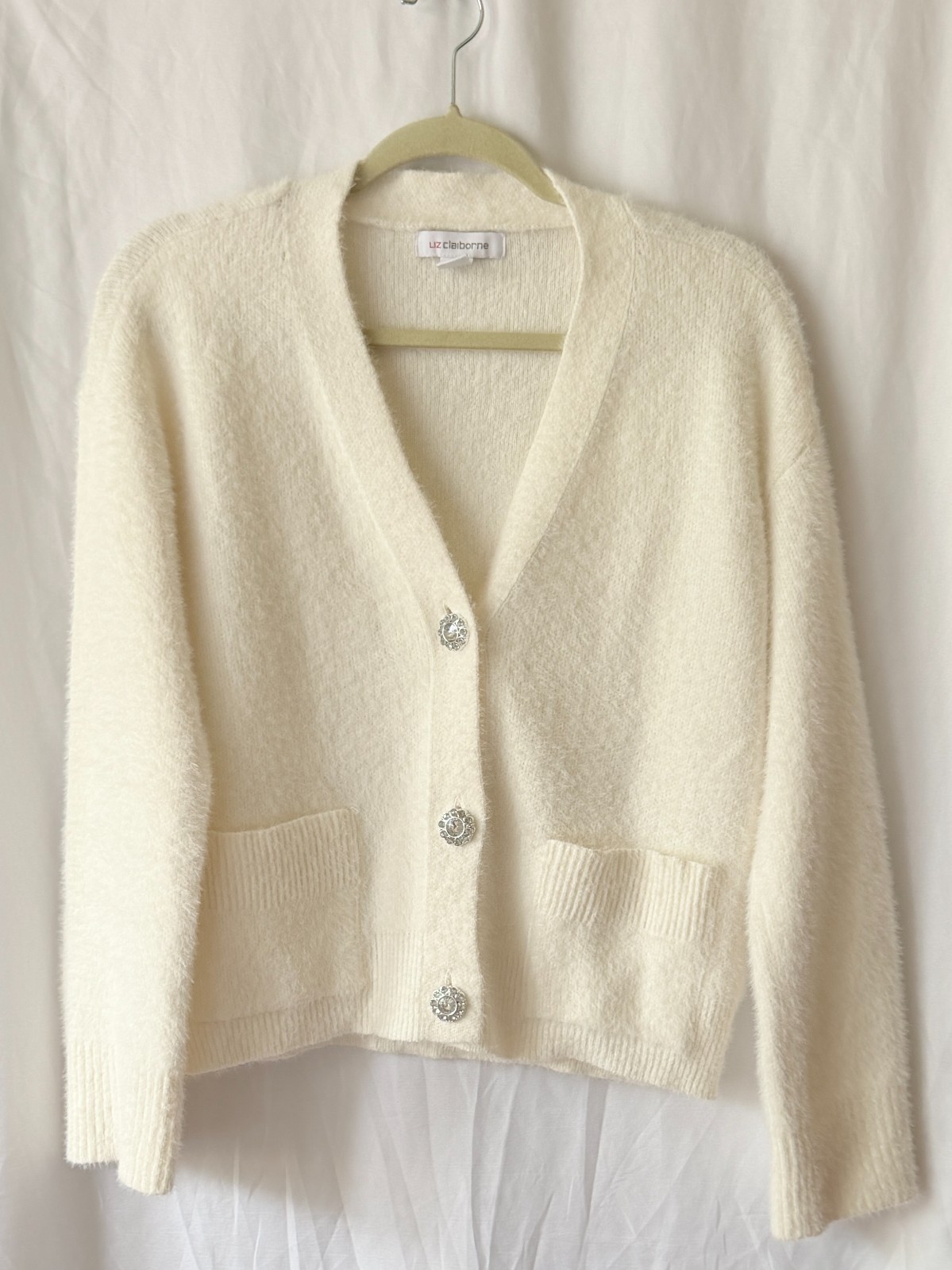NEW w/o tags Lovely LIZ CLAIBORNE Soft Sweater Rhinestone Buttons – S