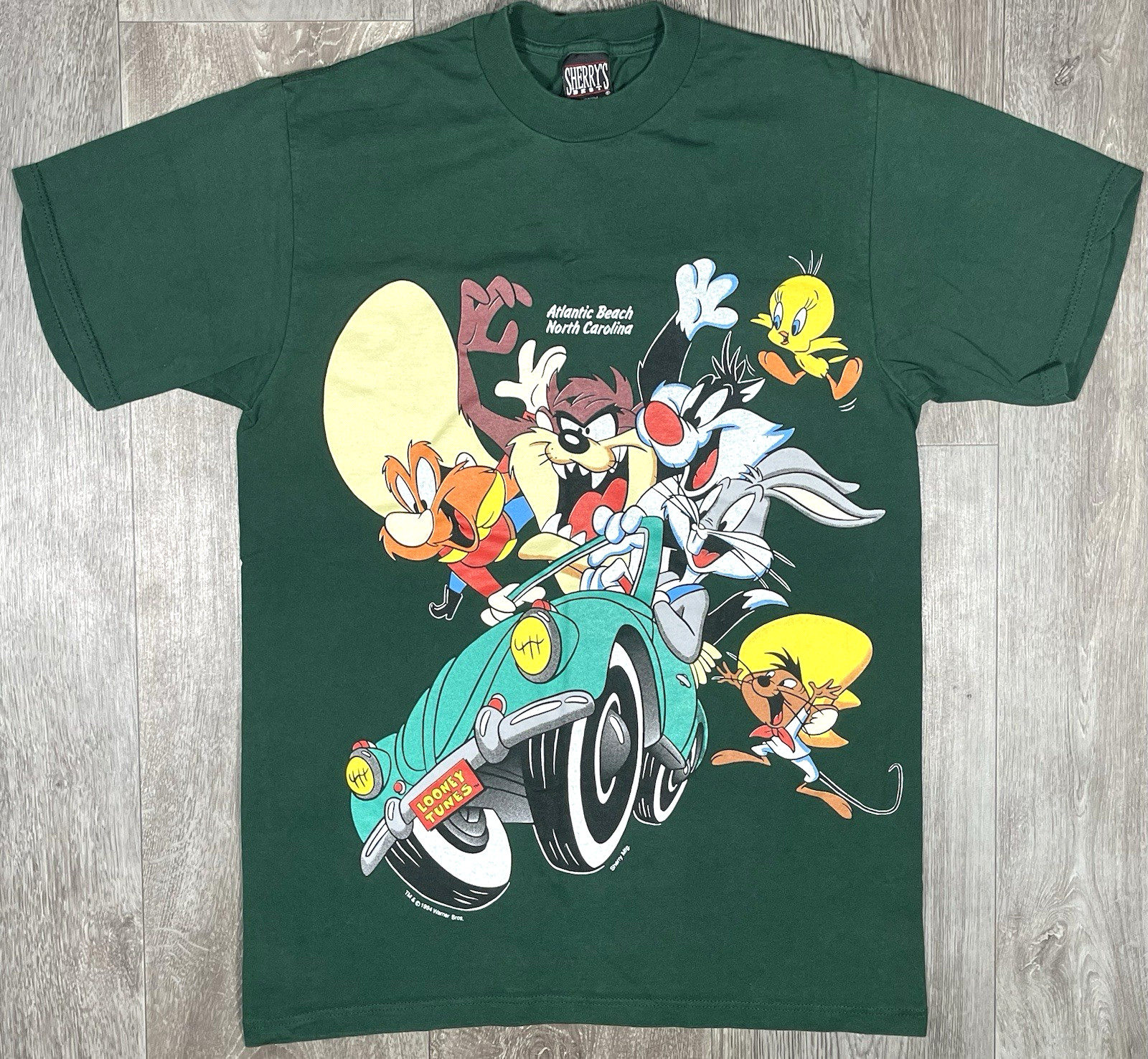 Vintage 1994 Looney Tunes Sherry’s Best Label Green Atlantic Beach T-Shirt
