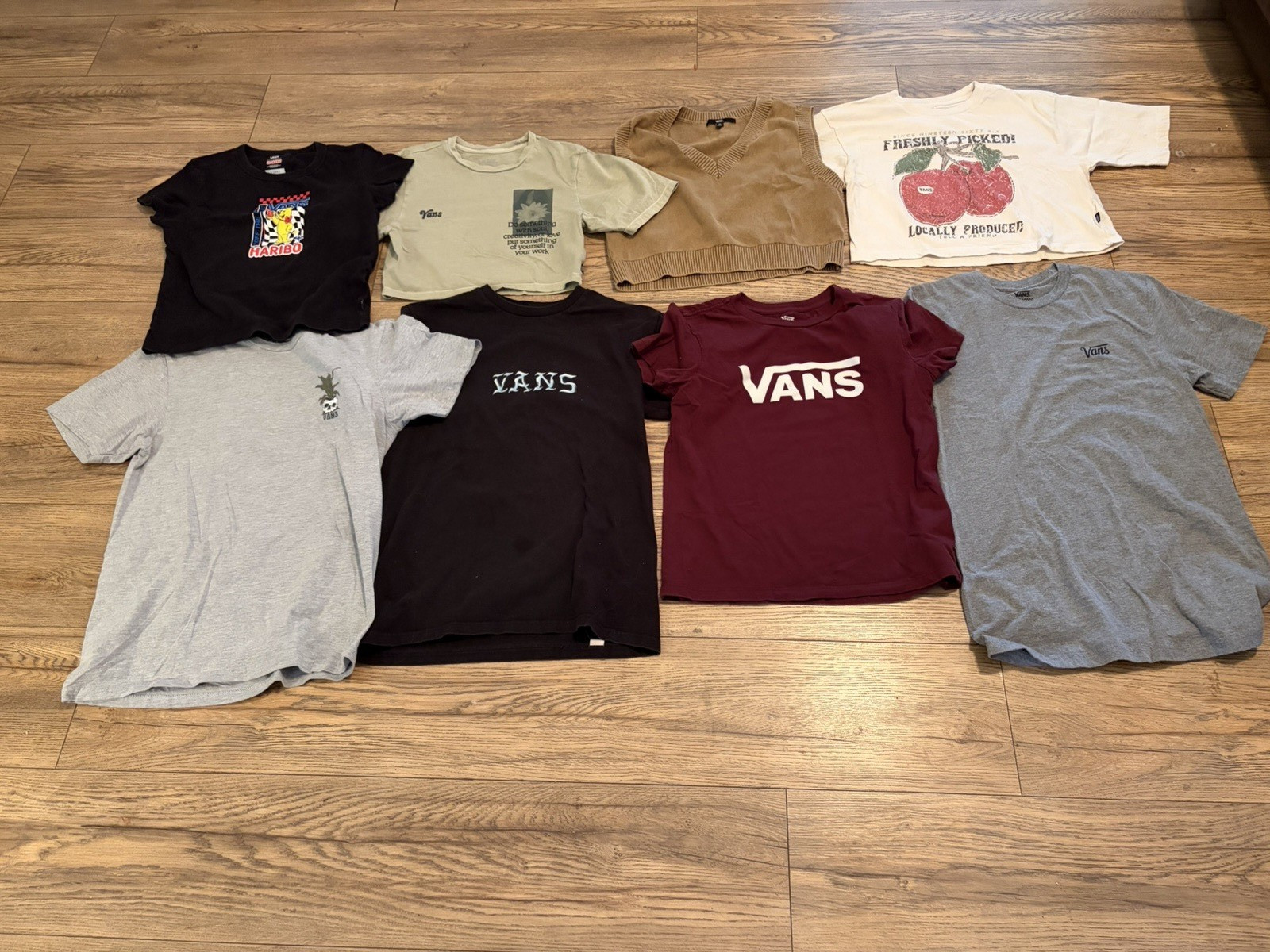 ⭐ Vans Teen Streetwear Lot – 8 Tops – XS/Small – Tees & Crops – Great Condition