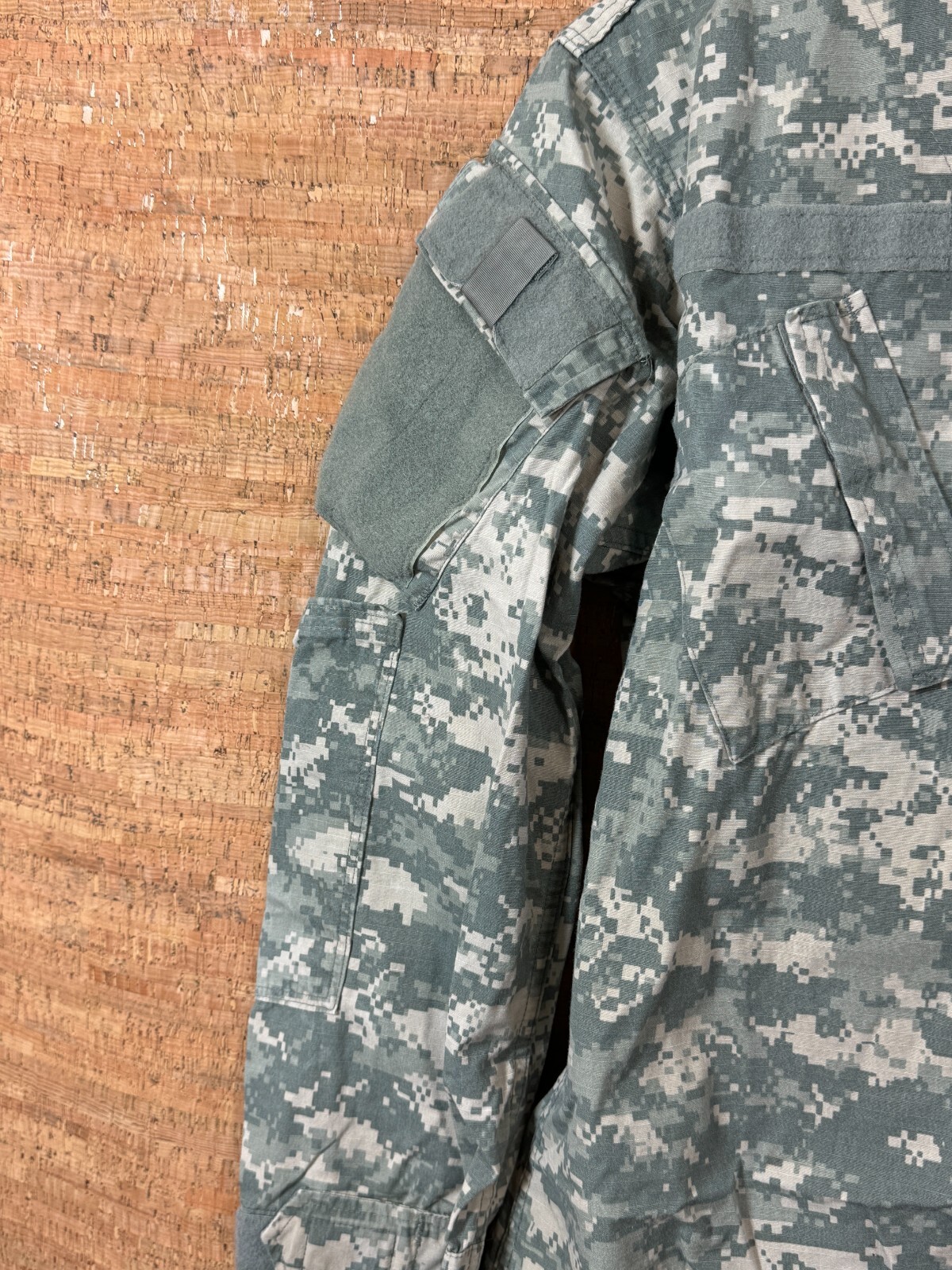 US Army Jacket Mens Small Green Digi Camo Full Zip Military Utility Combat