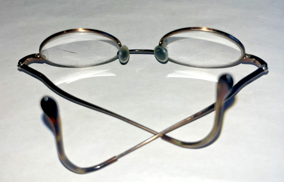 Retro Slim Vintage-Style Oval-Shaped Bronze Finish Metal Frame Glasses