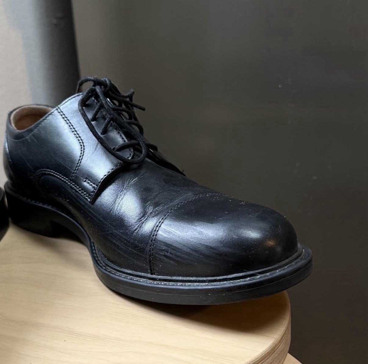 Johnston & Murphy Men’s Black Leather Cap Toe Oxford Lace-Up 9.5M 20-1861