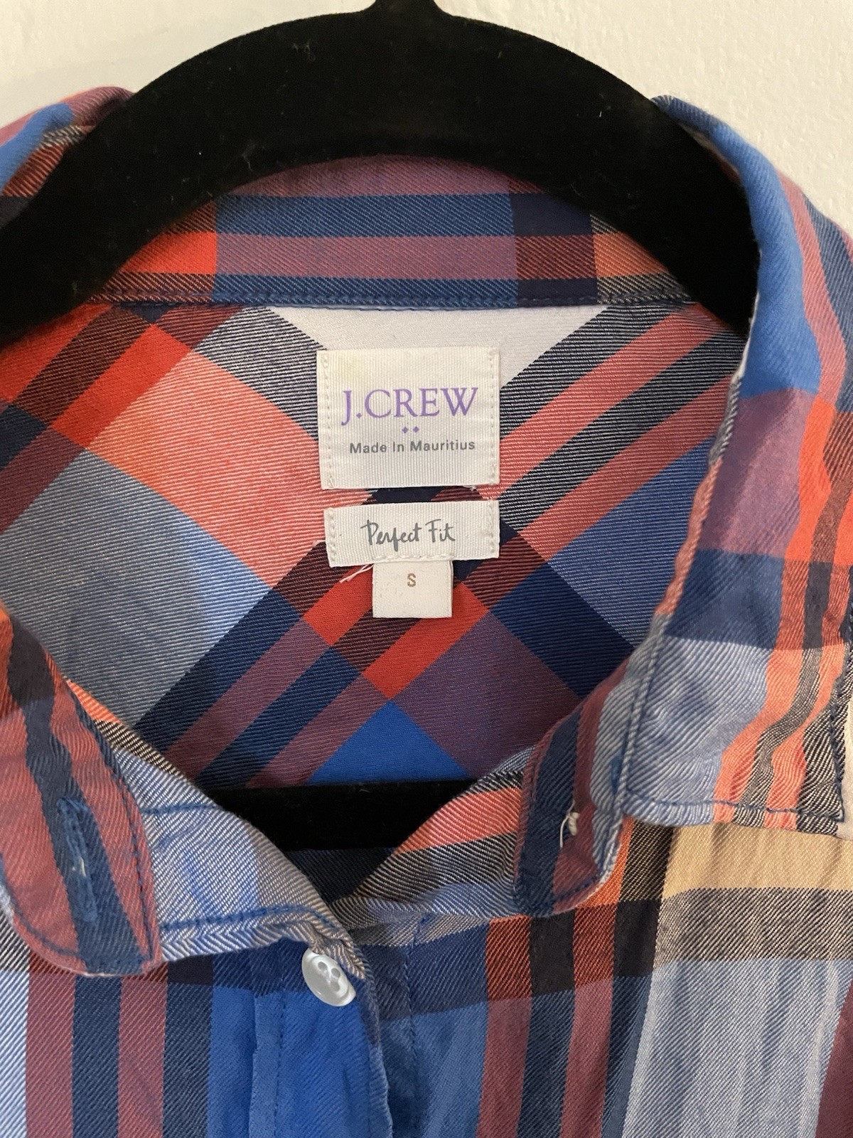 J.CREW Perfect Fit Pacey Plaid Button-up top. Small