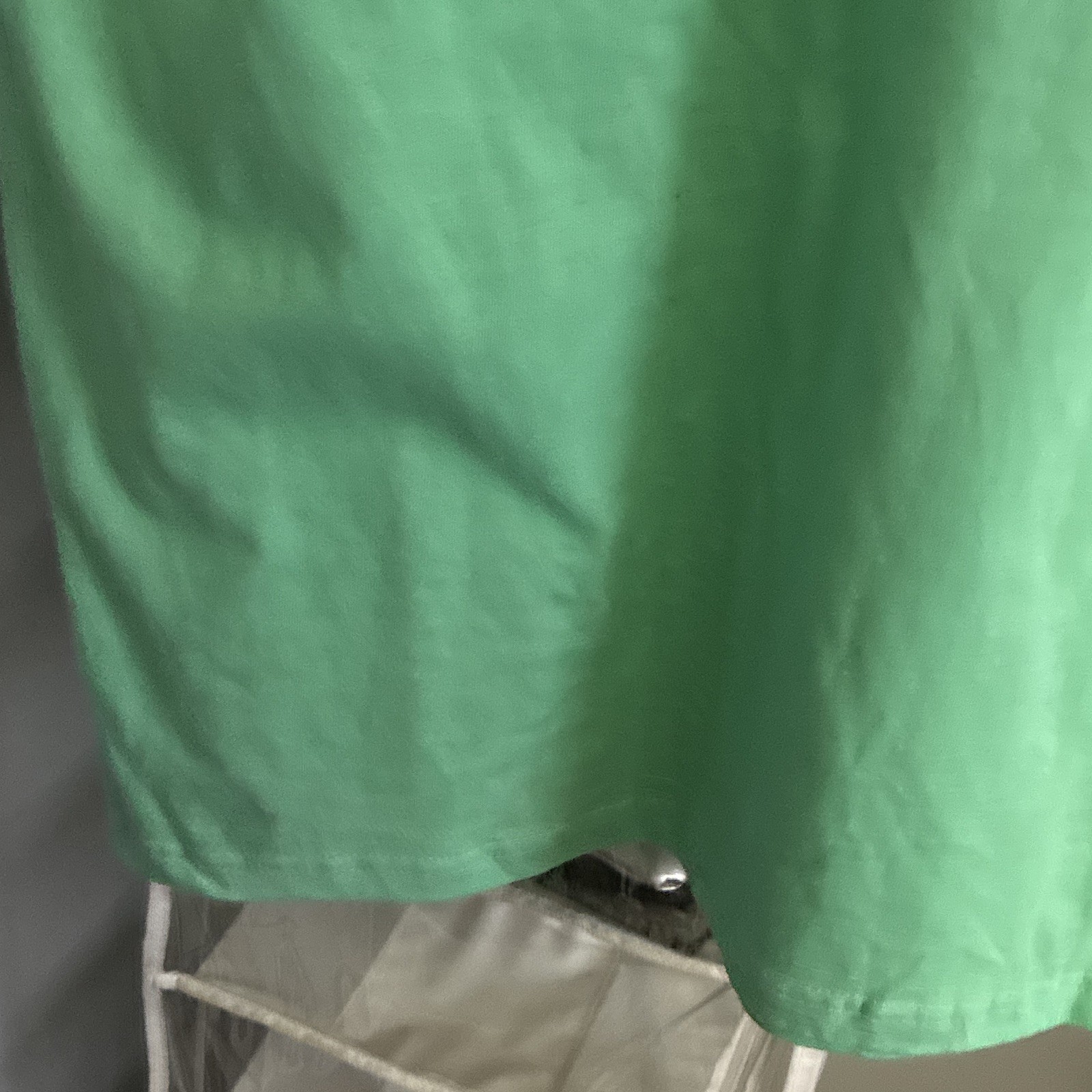 NWT Evolution In Design kids Green DRIP Graphic Crewneck Tee Size XL (18-20)