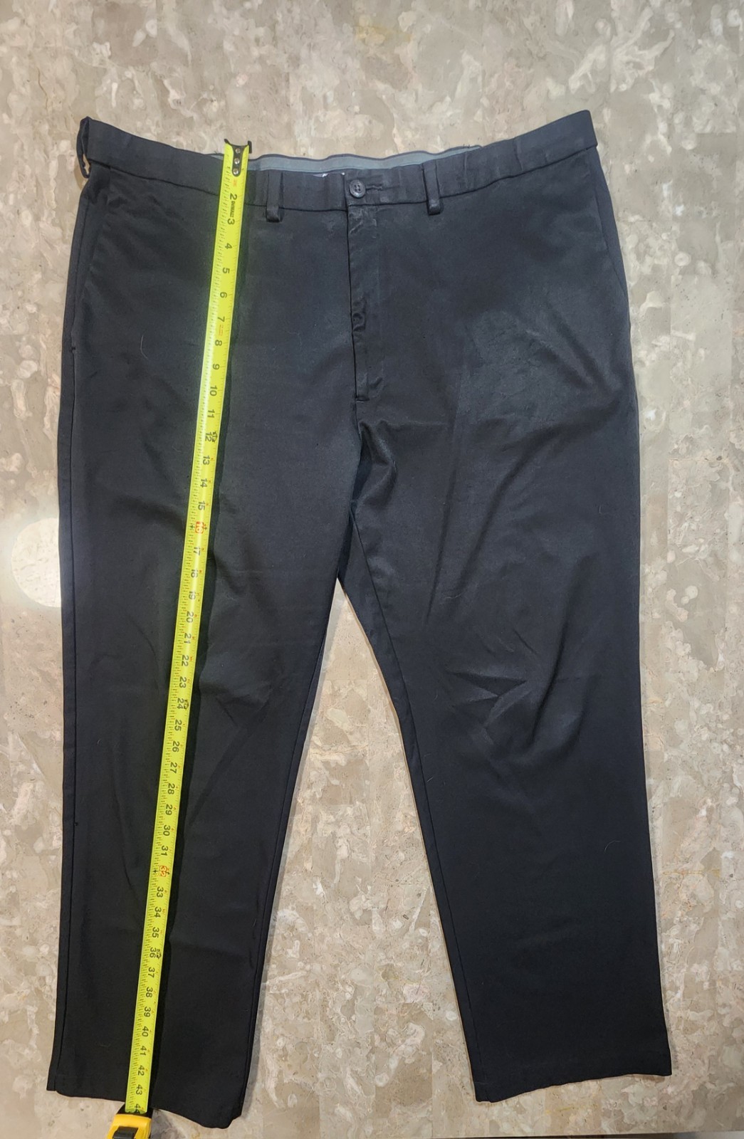 Haggar Men’s Classic Fit Black Flat Front Straight Leg Dress Pants Big & Tall 44