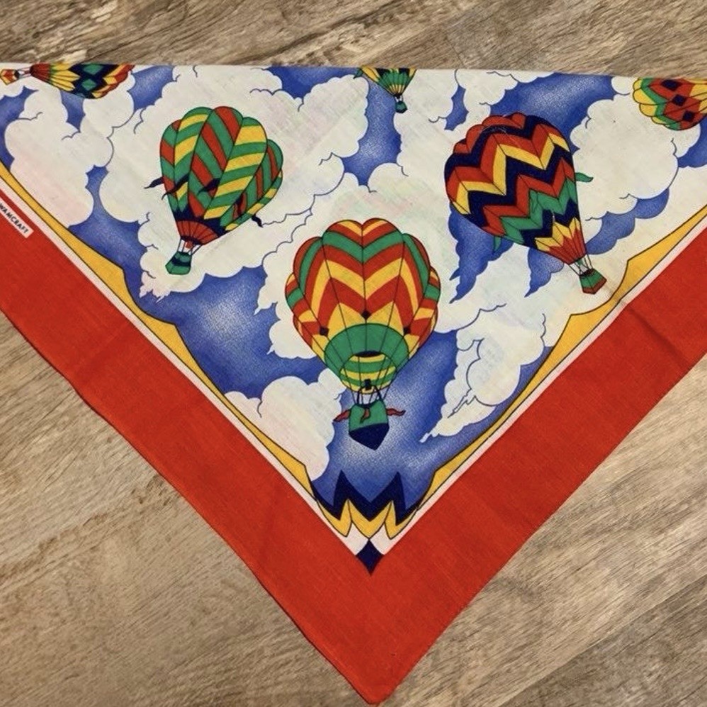 Hot Air Balloons 50/50 Bandana USA Scarf Red Border 1980s Wamcraft 21″x21″