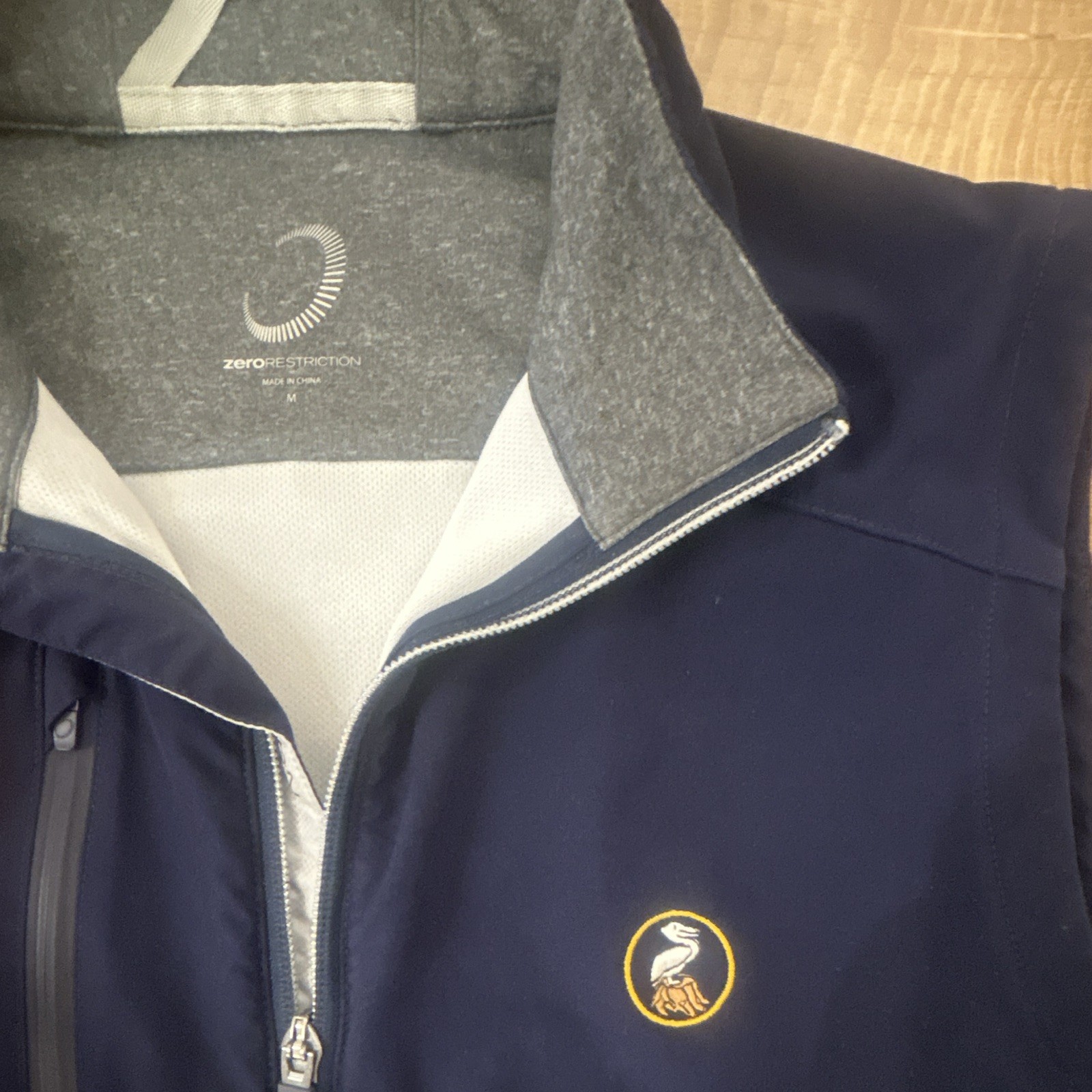 Lost Tree Club (Palm Beach FL) Zero Restriction Golf Vest w/ Logo Navy/Gray M