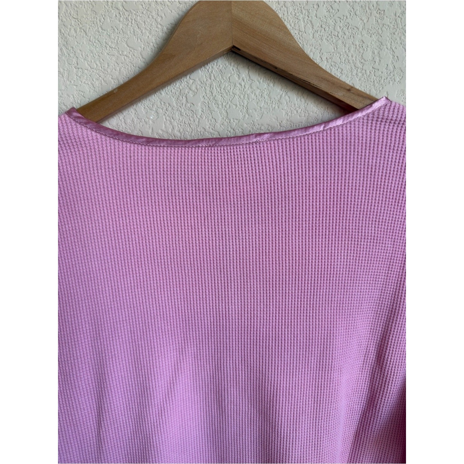 Quacker Factory Cotton Waffle Henley Top 1X Pink Rhinestone Button Plus Coquette
