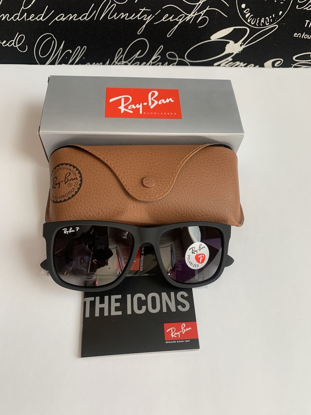 Ray-Ban RB4165 622/T3 Justin Black 54mm Grey Gradient Polarized Sunglasses